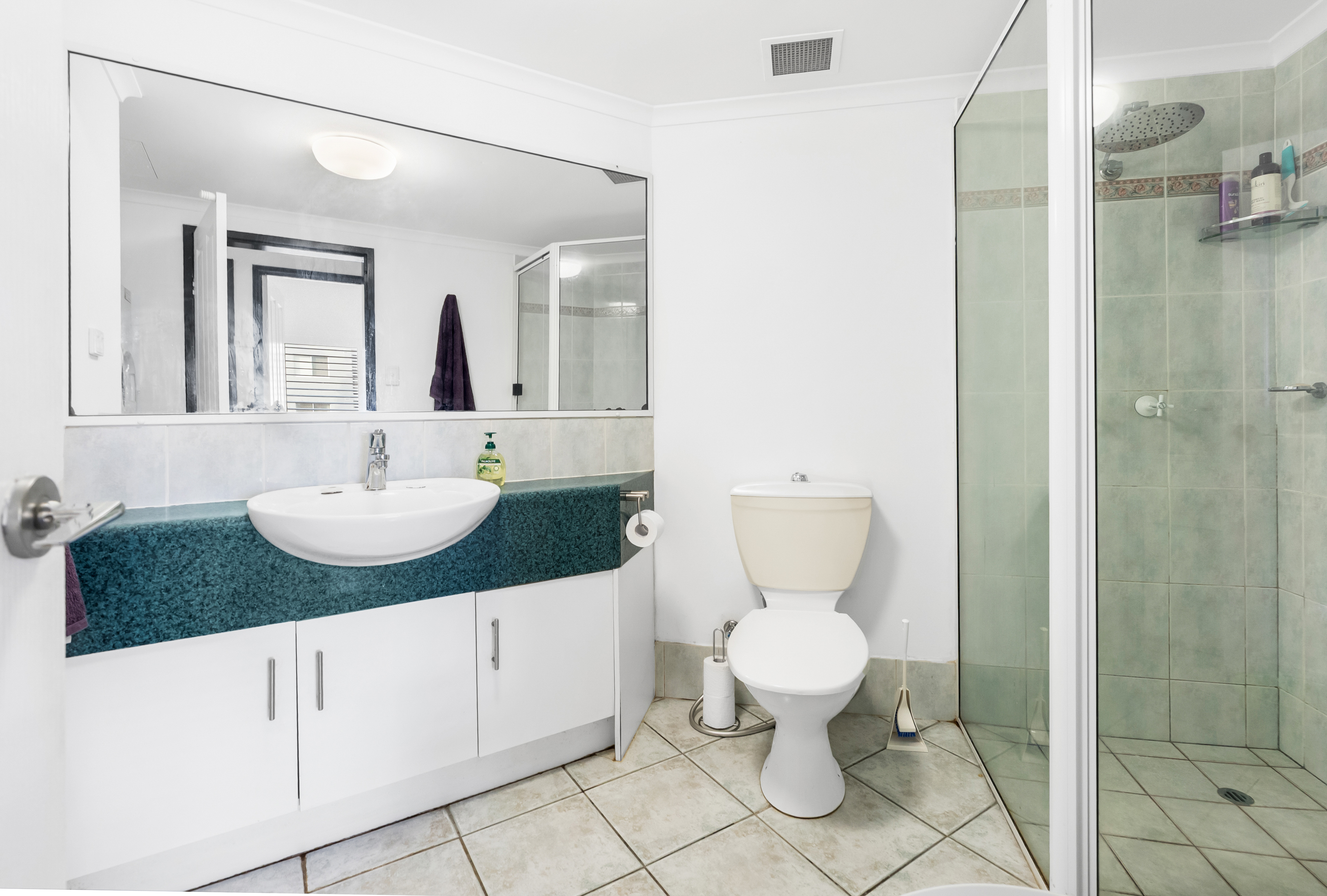 3-bedroom unit at Unit 8/25-27 Digger Street, Cairns North, Qld, 4870, , Queensland