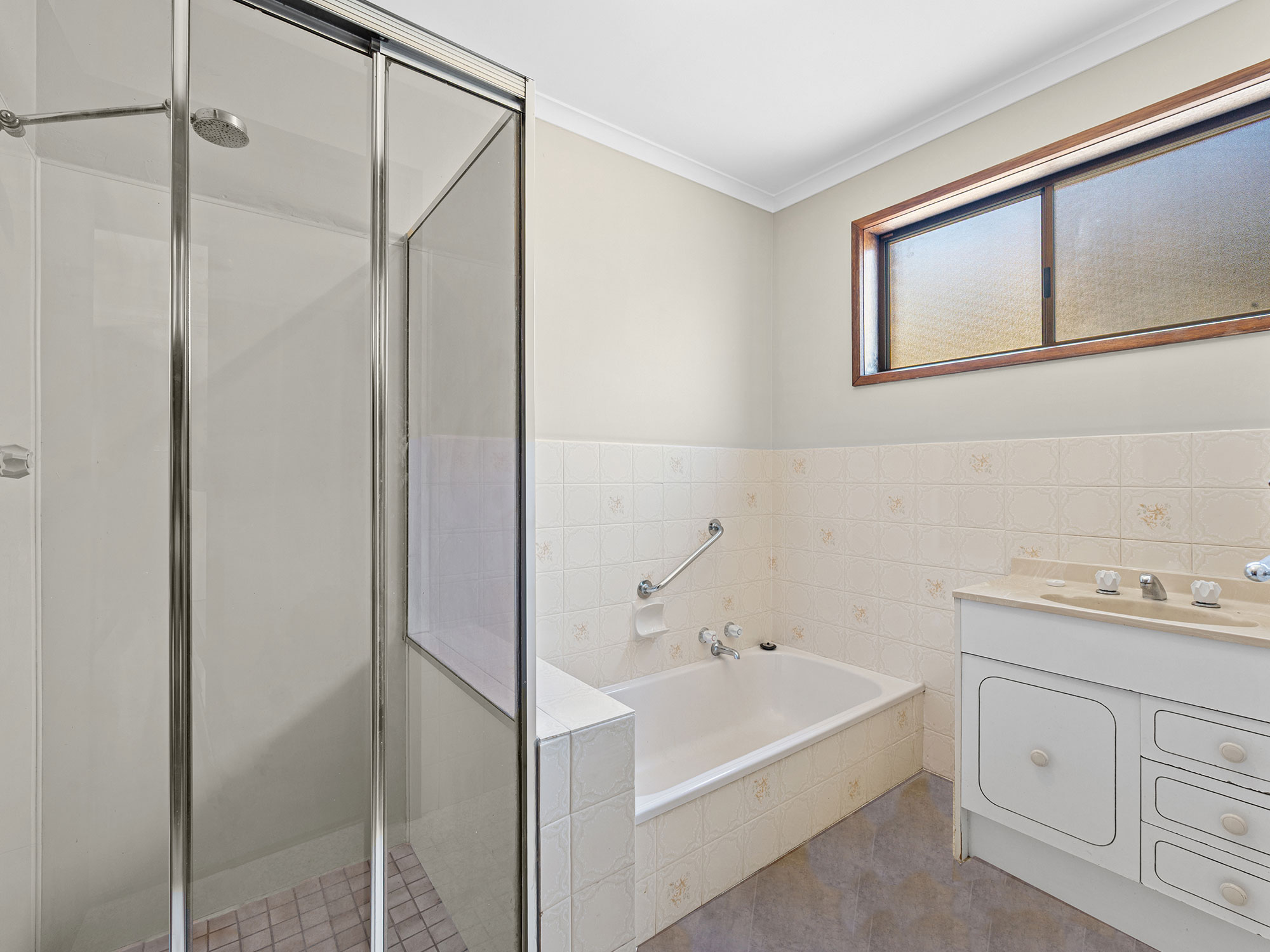 2-bedroom unit at 18 ANZAC AVENUE, Koroit VIC 3282, Moyne, Victoria