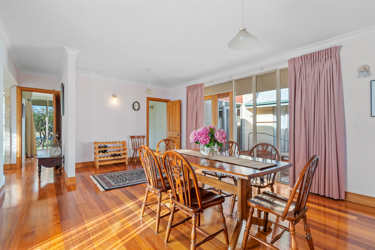 3-bedroom house at 1/7 Regent, Port Fairy, Vic, 3284, Moyne, Victoria