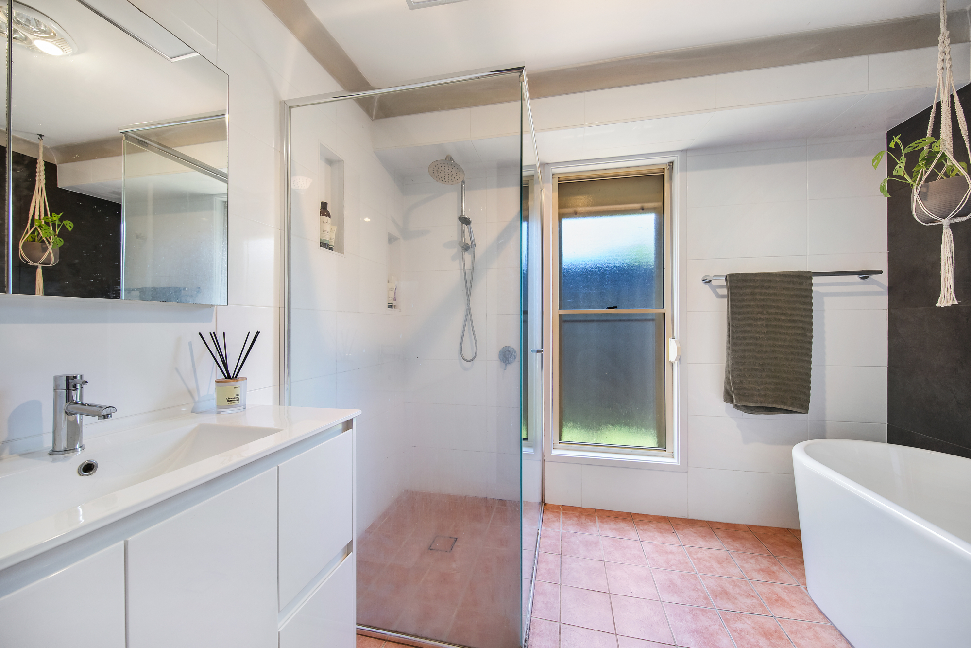 5-bedroom house at 21 Highview Street, Tumbi Umbi, NSW 2261, , New South Wales