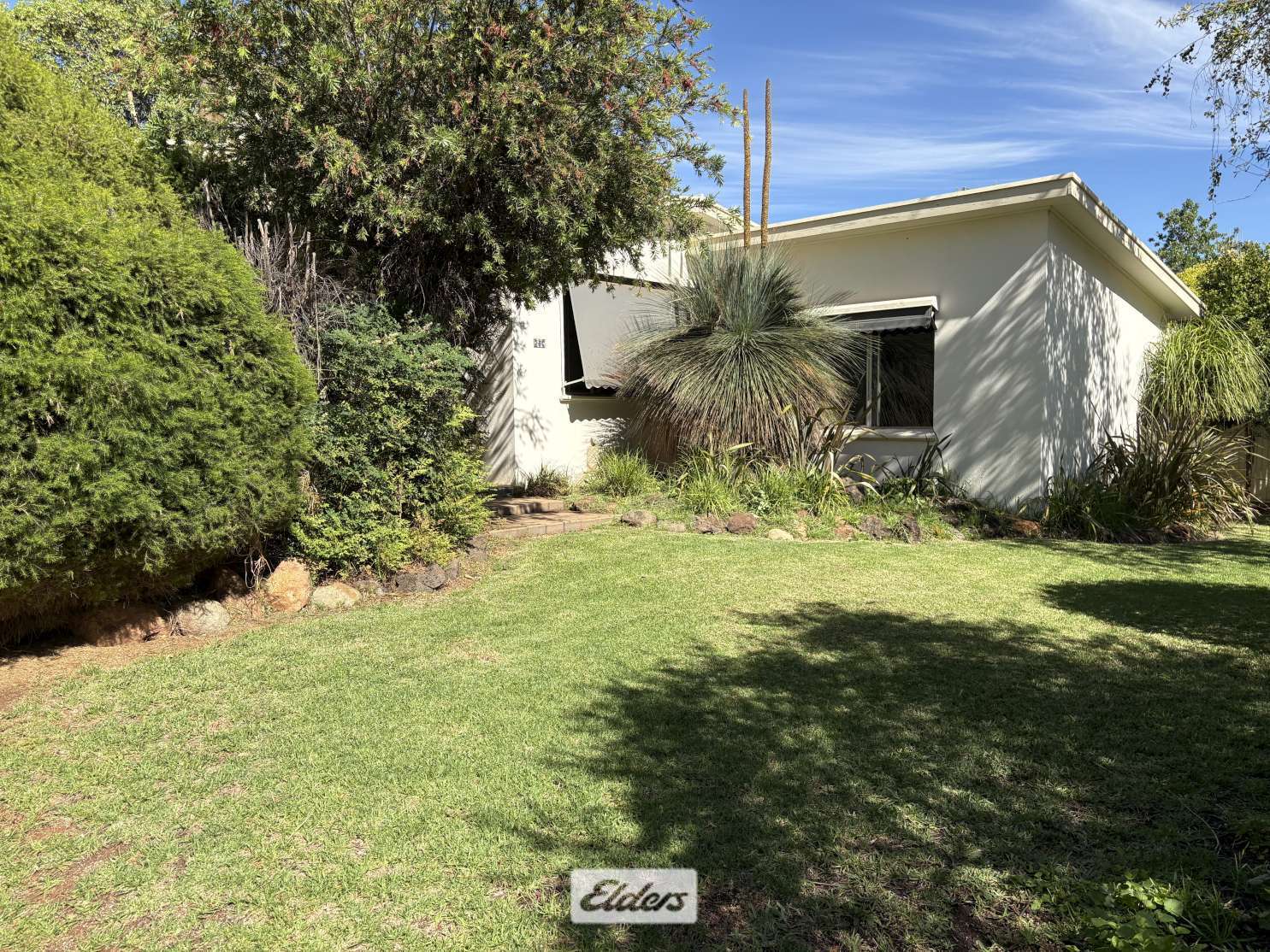 3-bedroom house at 21 CARRINGTON STREET, Robinvale VIC 3549, Swan Hill, Victoria