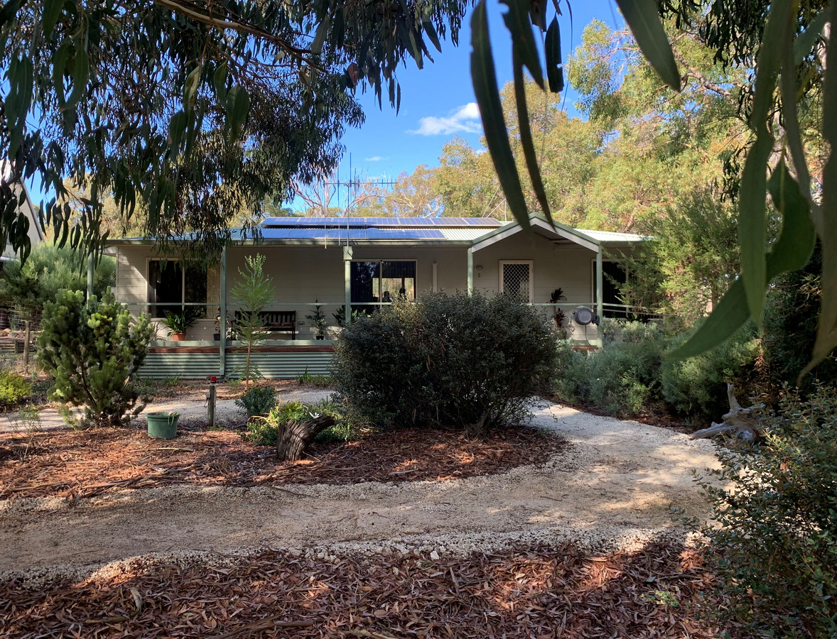 3-bedroom house at 2 First Avenue, Kendenup, Wa, 6323, Plantagenet, Western Australia