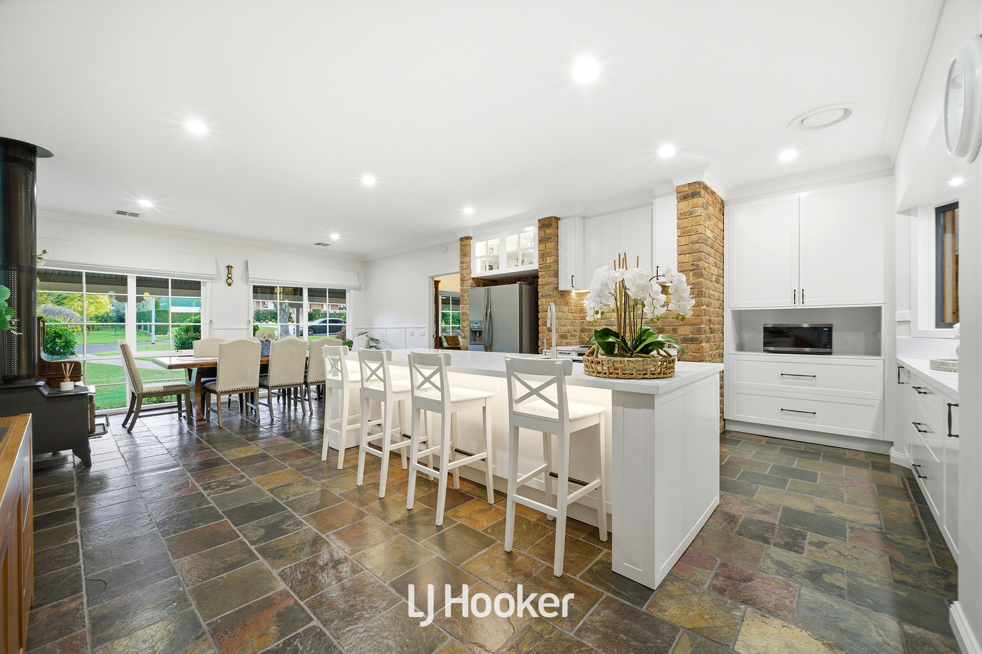 9-10 Tandderwen Court, Narre Warren North, VIC 3804 - Image 9