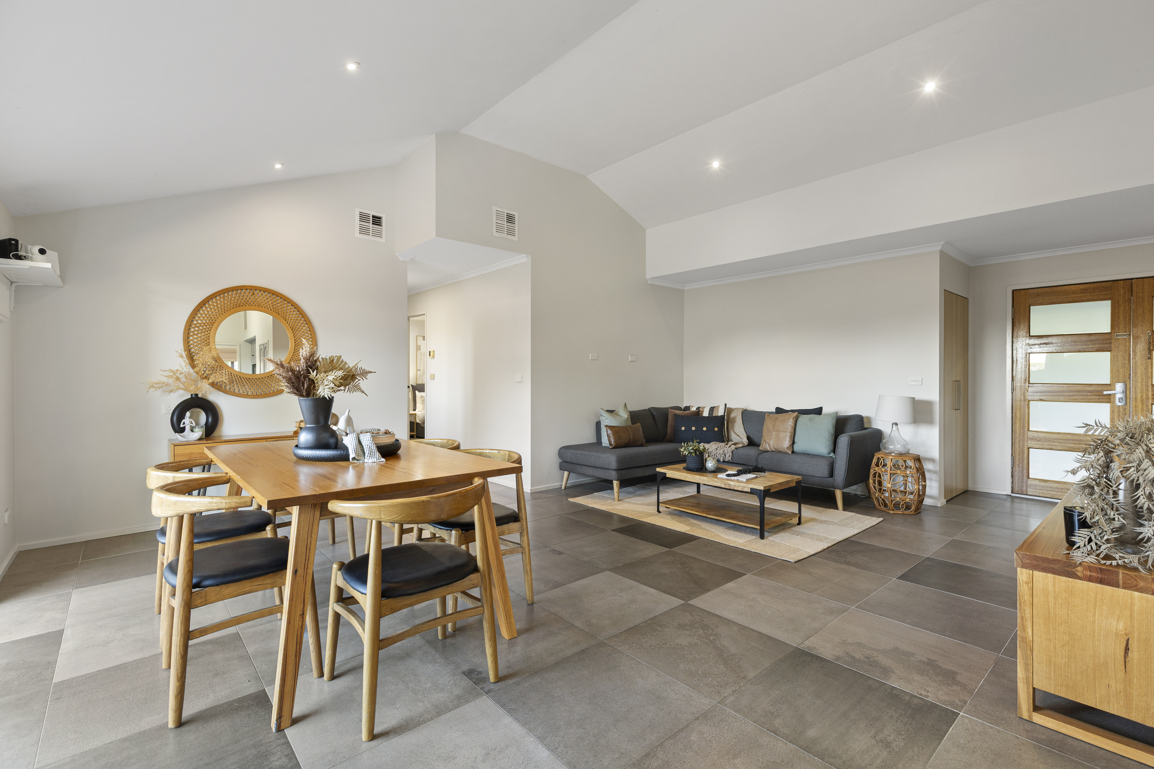 35 BAREENA AVENUE, Rowville VIC 3178 - Image 3
