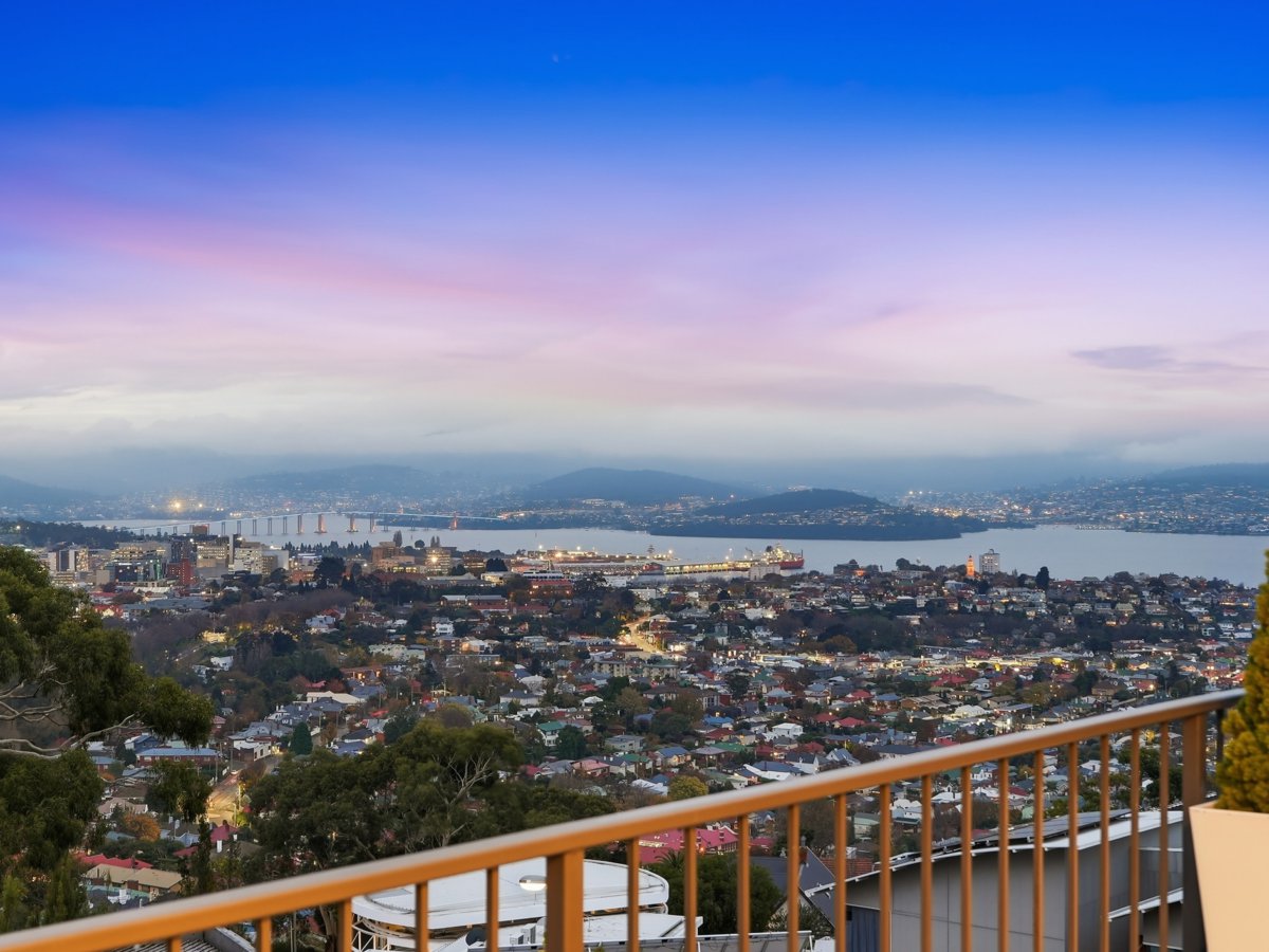 4-bedroom house at 3 CAROLINE STREET, Dynnyrne TAS 7005, Hobart, Tasmania