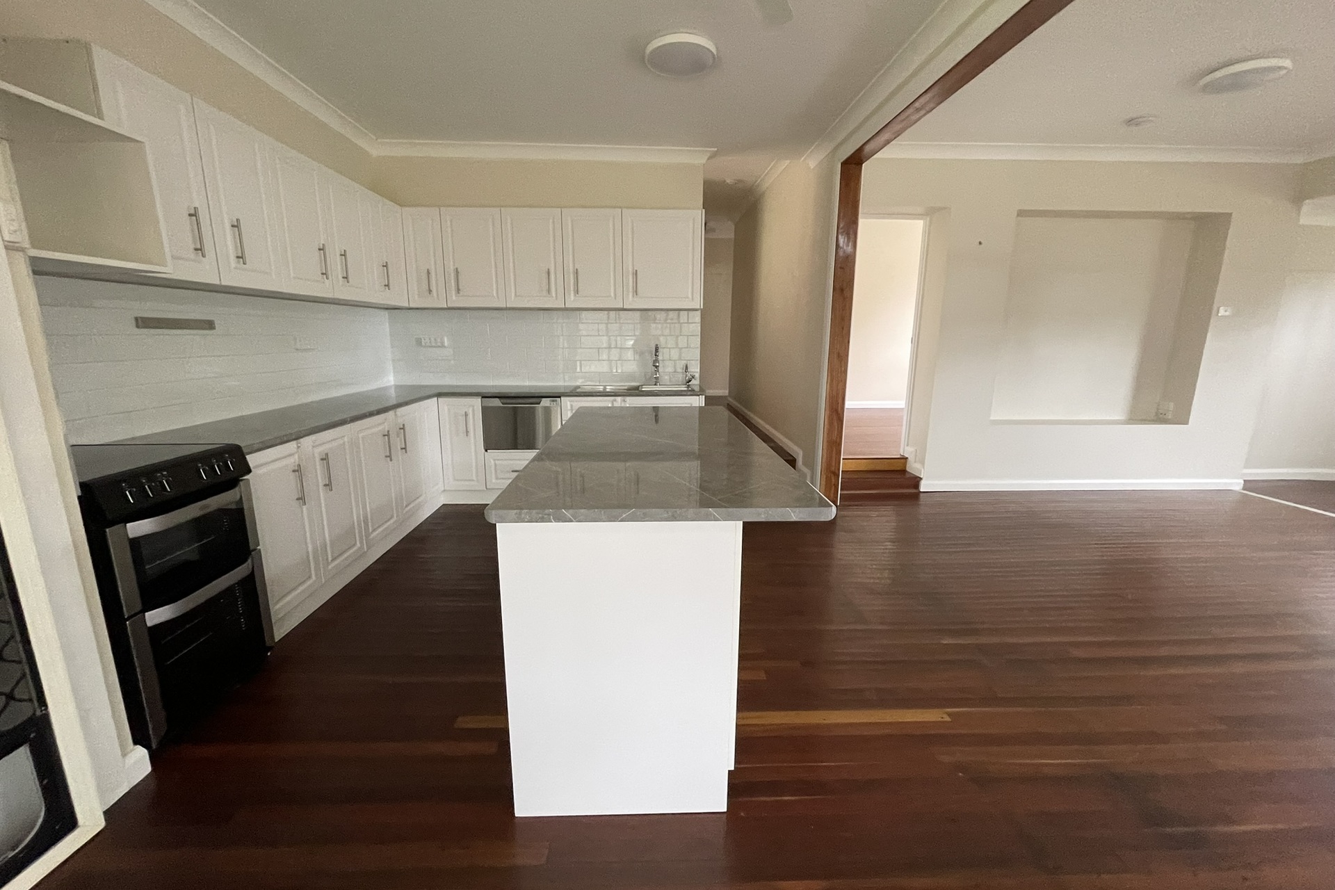 33 LIME STREET, Clermont QLD 4721 - Image 5