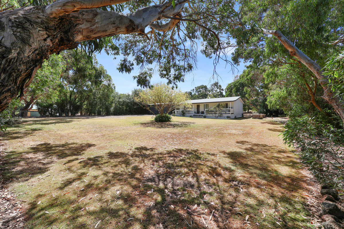 179 Baynes Street, Dennington, VIC 3280 - Image 1