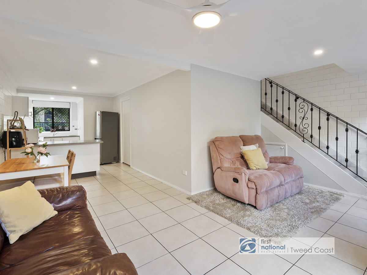 4 10 HONEYSUCKLE STREET, TWEED HEADS WEST NSW 2485 - Image 8
