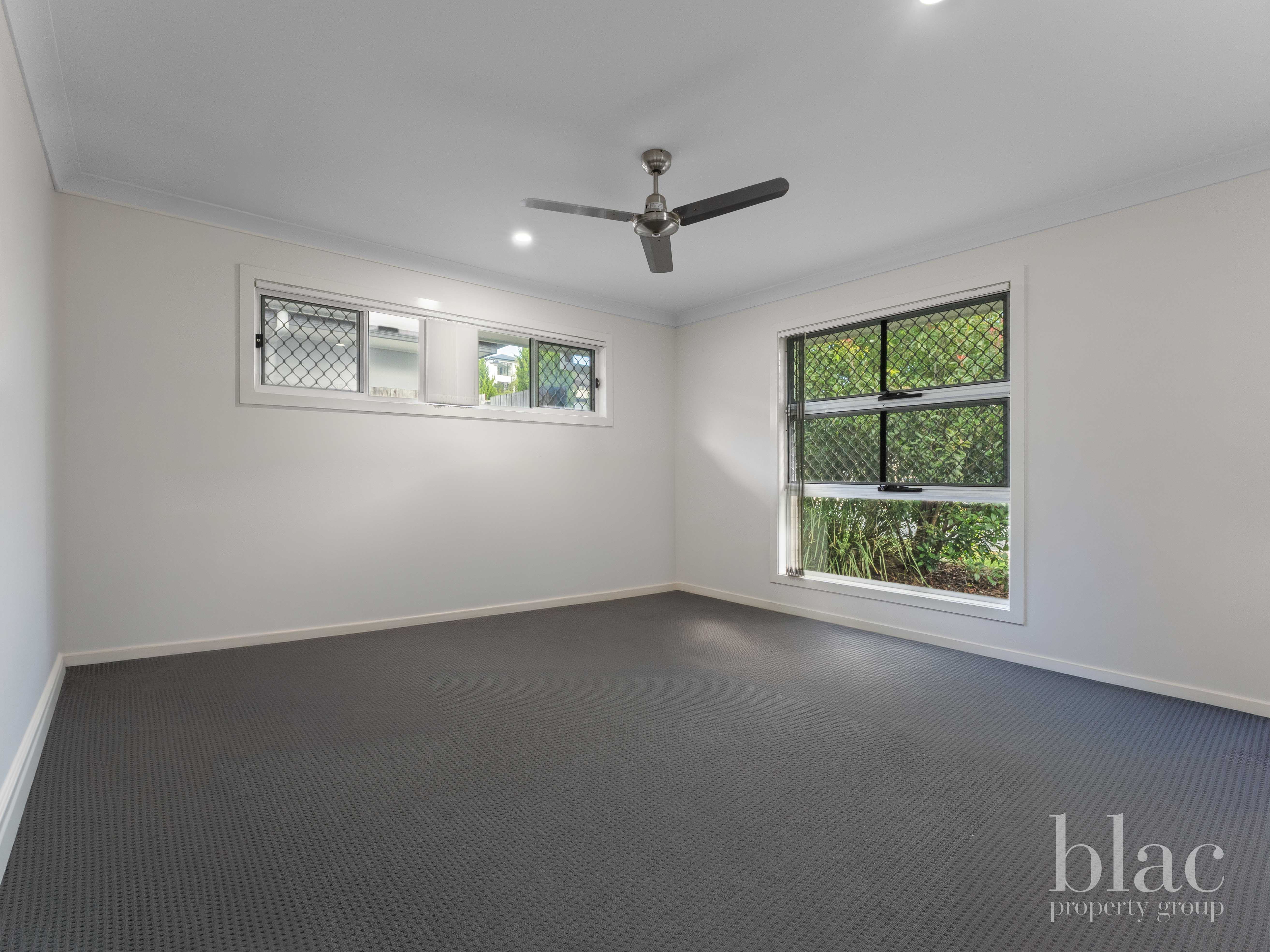 6 PEEL STREET, Holmview QLD 4207 - Image 9
