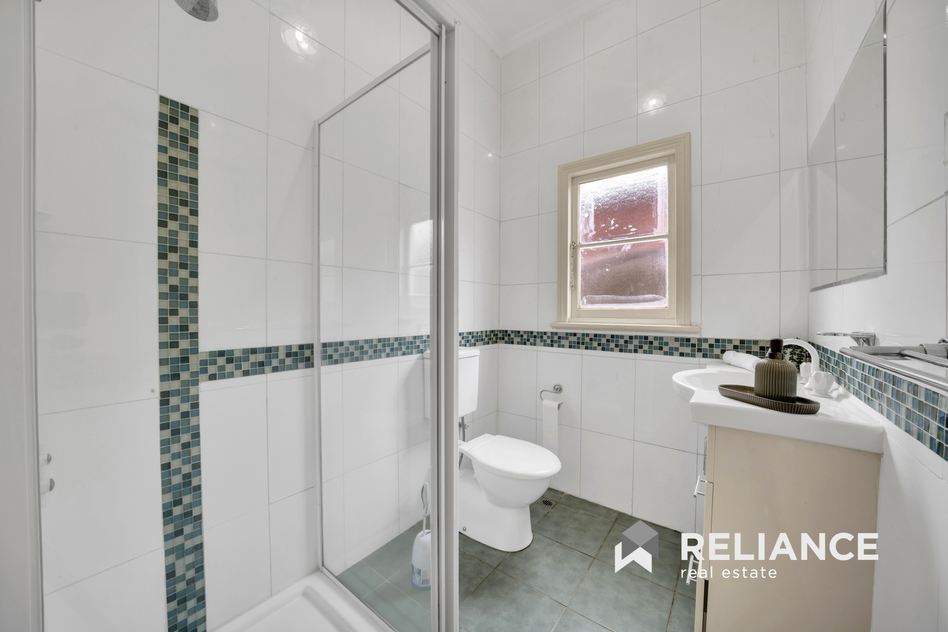 3-bedroom unit at 6A Railway Avenue, Werribee, VIC 3030, Wyndham, Victoria