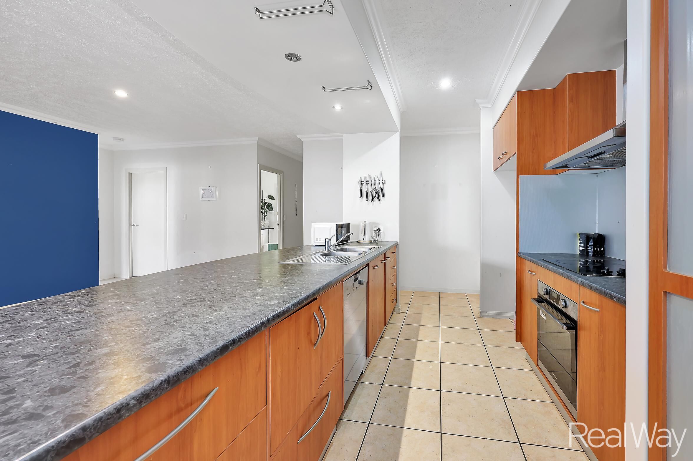 58 CHANCELLOR DRIVE, Avenell Heights QLD 4670 - Image 8