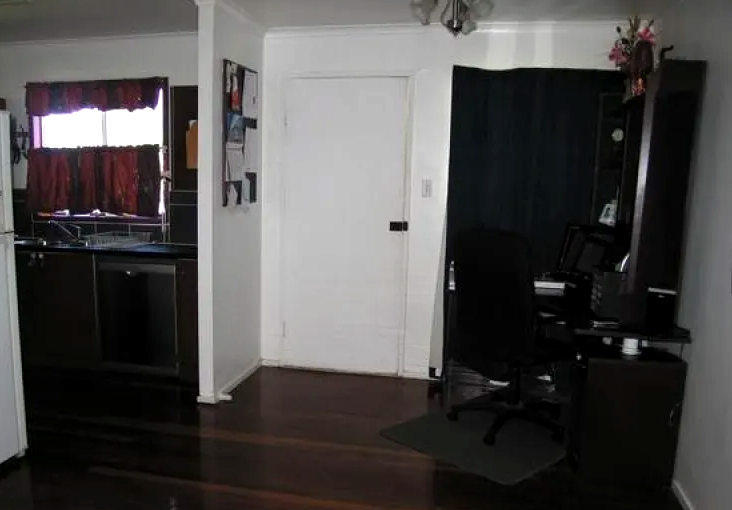 13 BLACKBUTT STREET, Blackwater QLD 4717 - Image 10