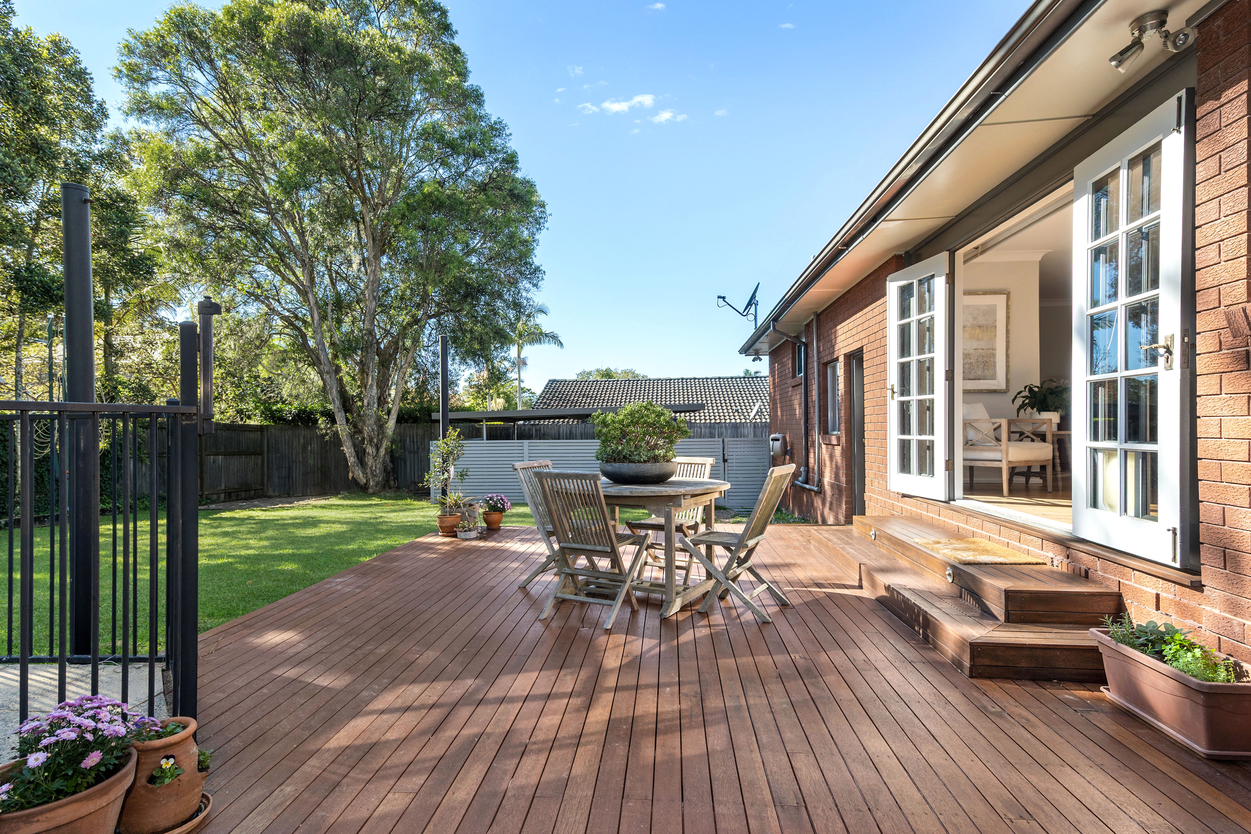 6 MILBURN PLACE, St Ives Chase NSW 2075 - Image 2