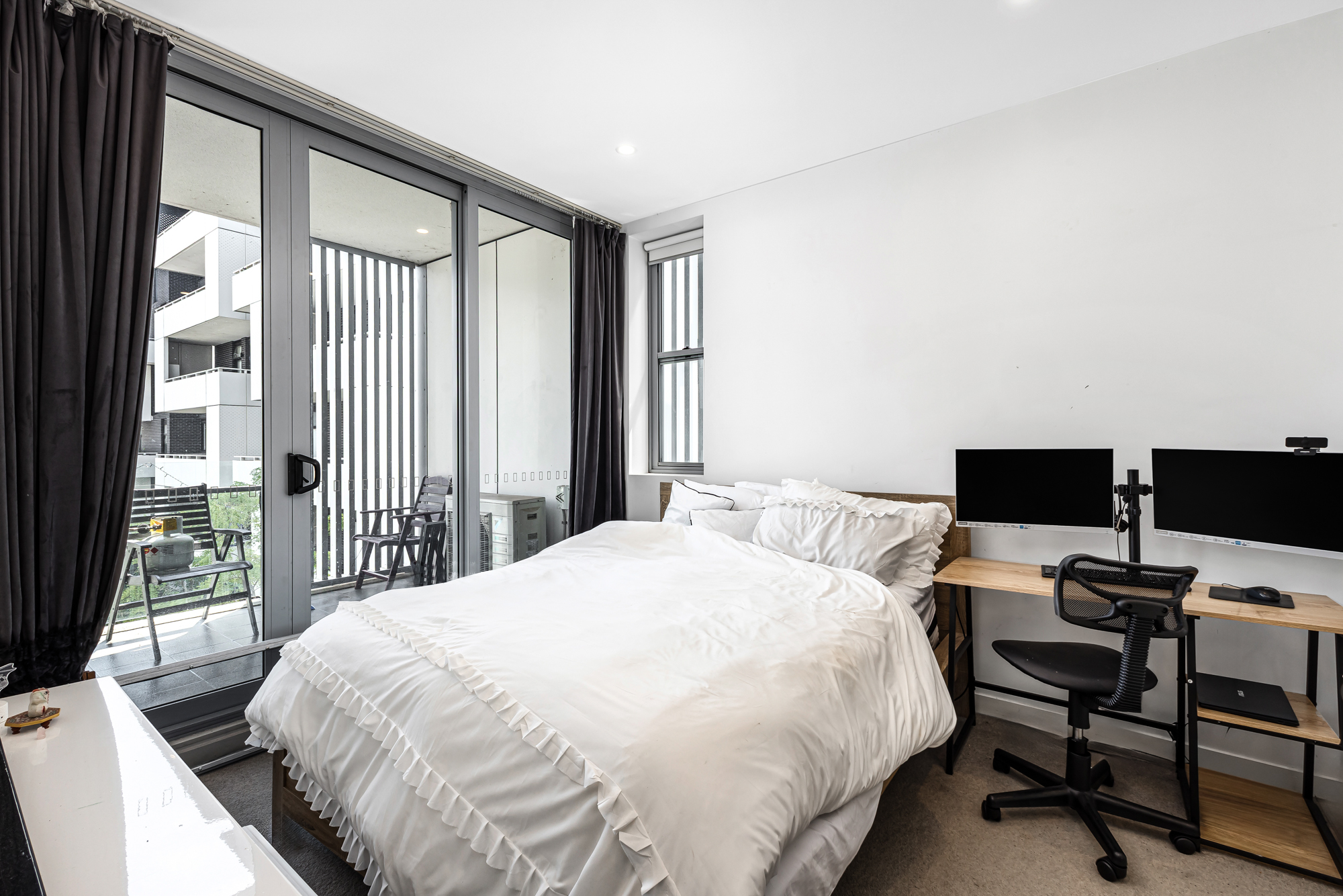 2-bedroom unit at THE PAVILIONS WEST 410 8 AVIATORS WAY, PENRITH NSW 2750, Penrith, New South Wales