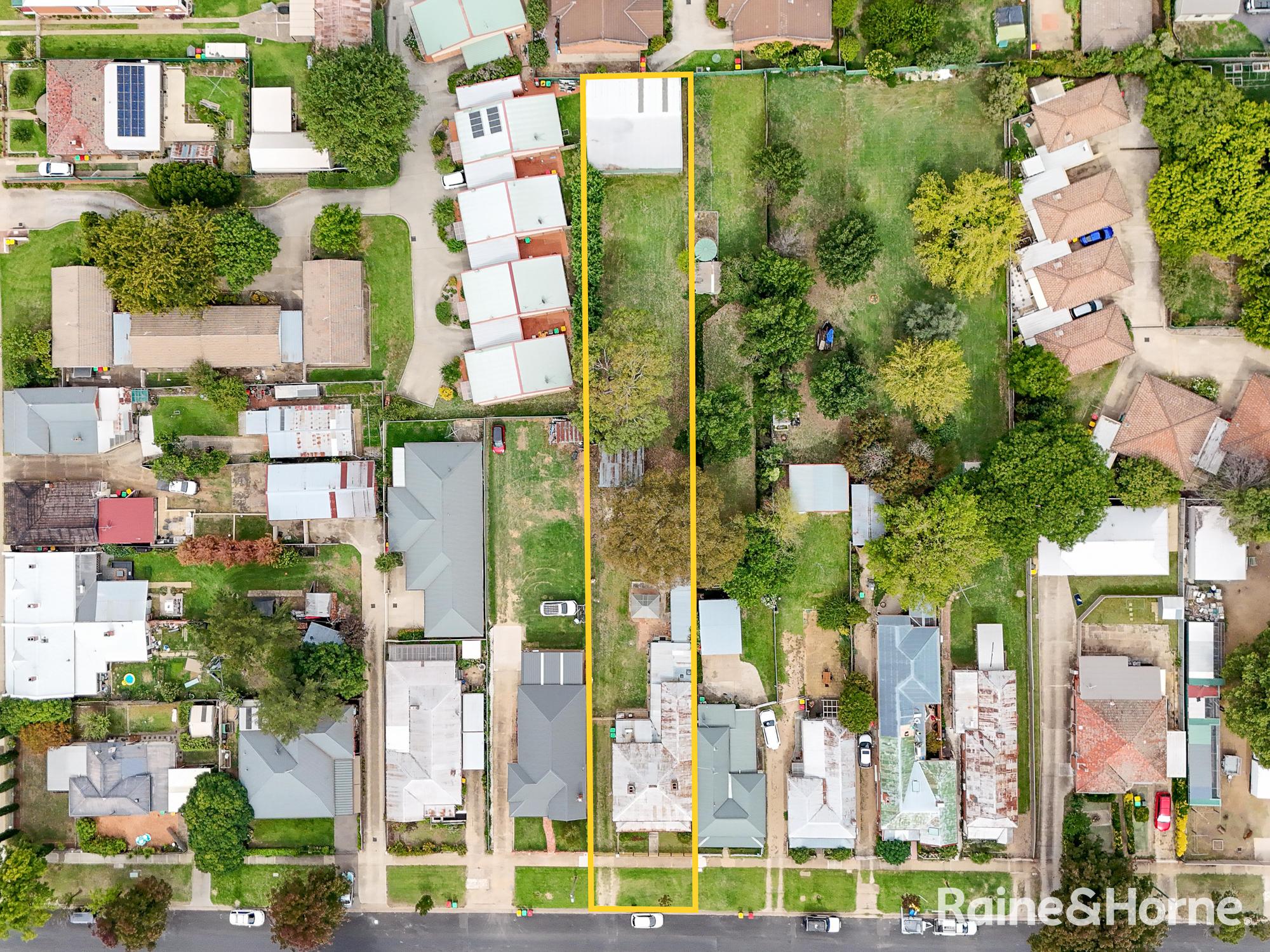 3-bedroom house at 112 Peel Street, Bathurst, NSW 2795, Bathurst, New South Wales