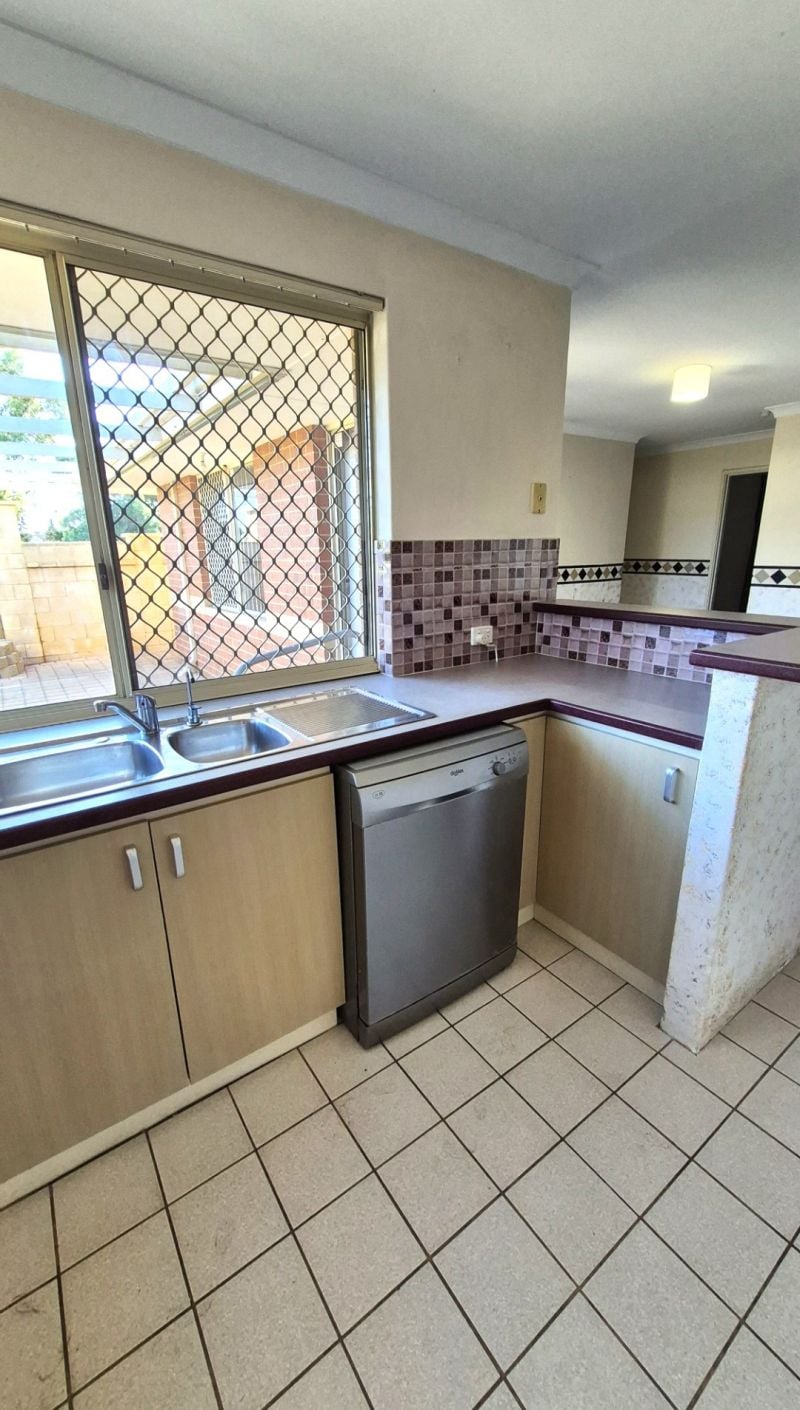 3-bedroom unit at UNIT 3 7 THORNTON RETREAT, Kinross WA 6028, Joondalup, Western Australia