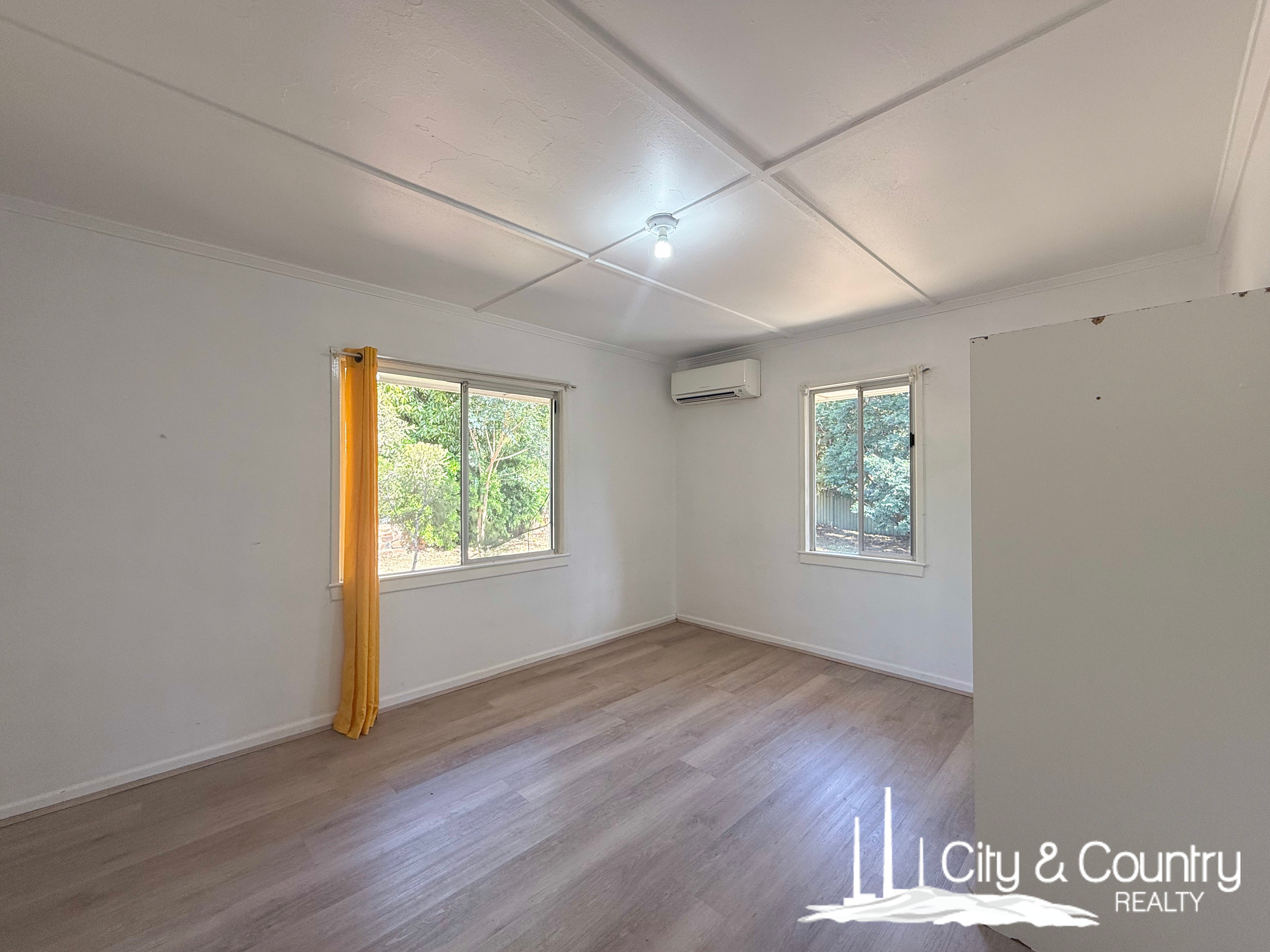 4 Emerald Street, Happy Valley, QLD 4825 - Image 6
