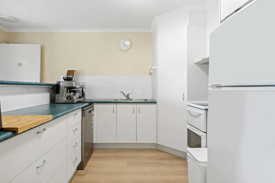 BRITANNIA 10 111 OLD BURLEIGH ROAD, BROADBEACH QLD 4218 - Image 7
