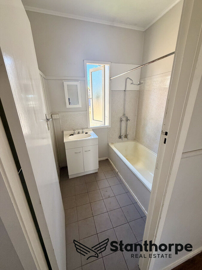 4-bedroom house at 95 Sugarloaf Road, Stanthorpe, QLD 4380, Southern Downs, Queensland