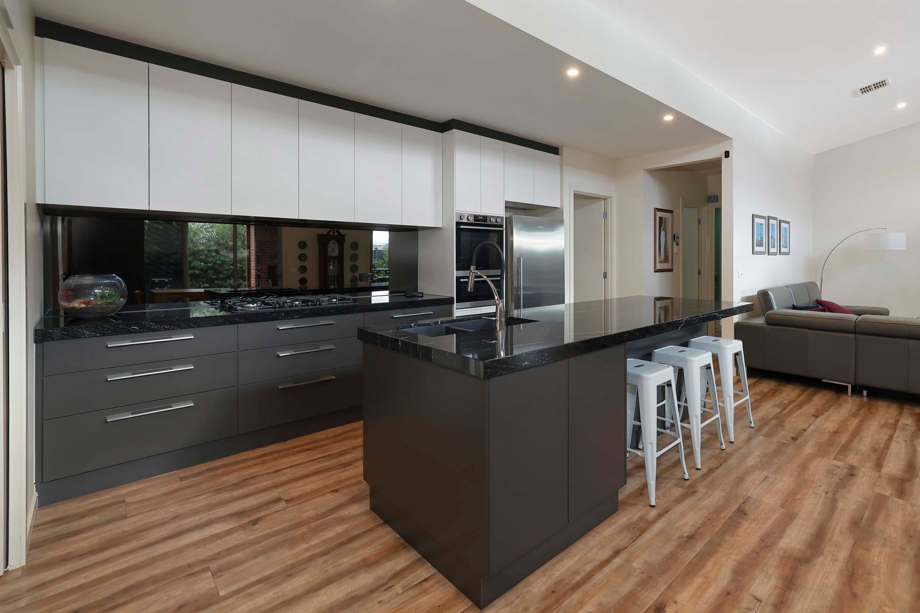 21 Ashdown Drive, Warragul, VIC 3820 - Image 10