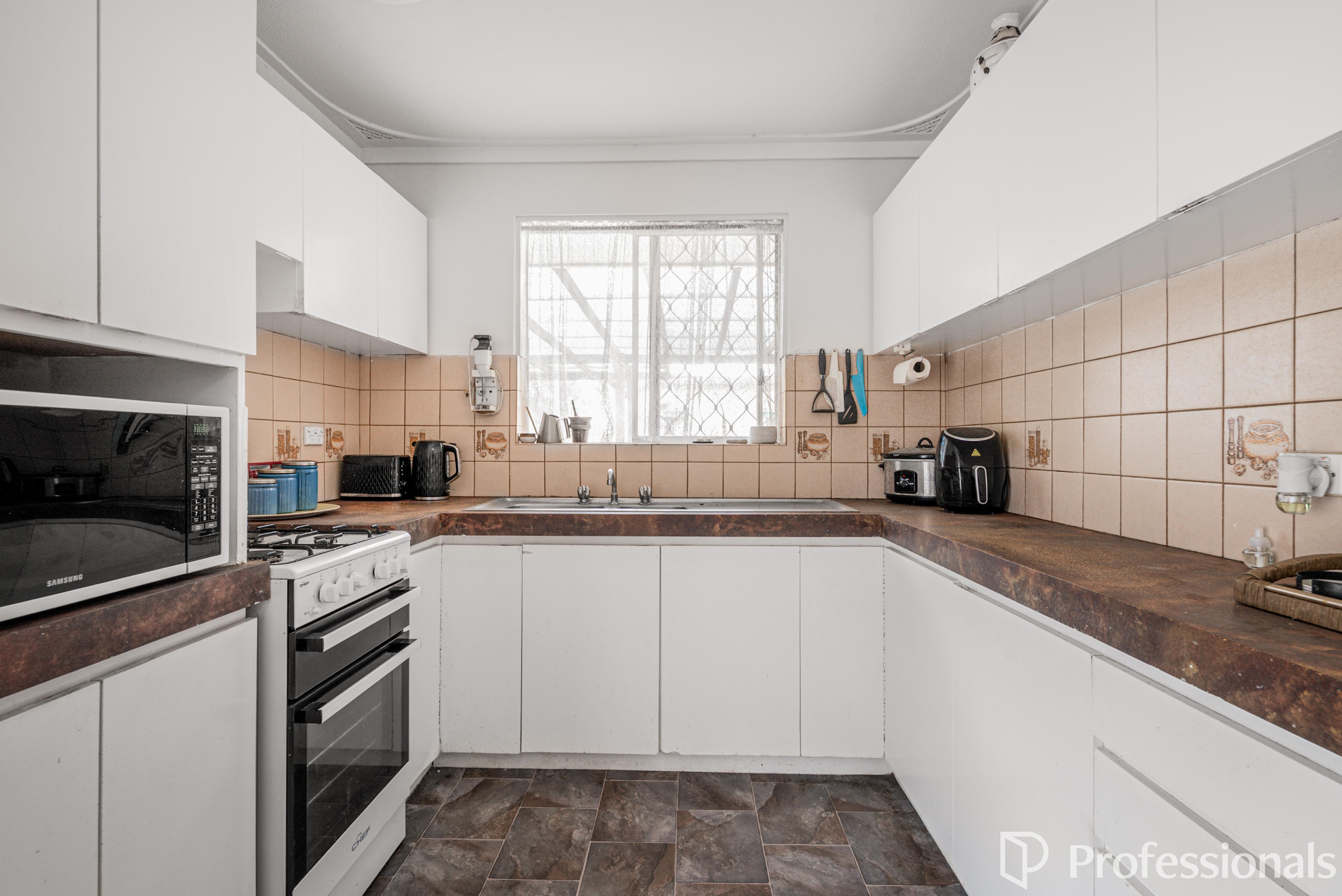 17 Nuytsia Place, Greenwood, WA 6024 - Image 10
