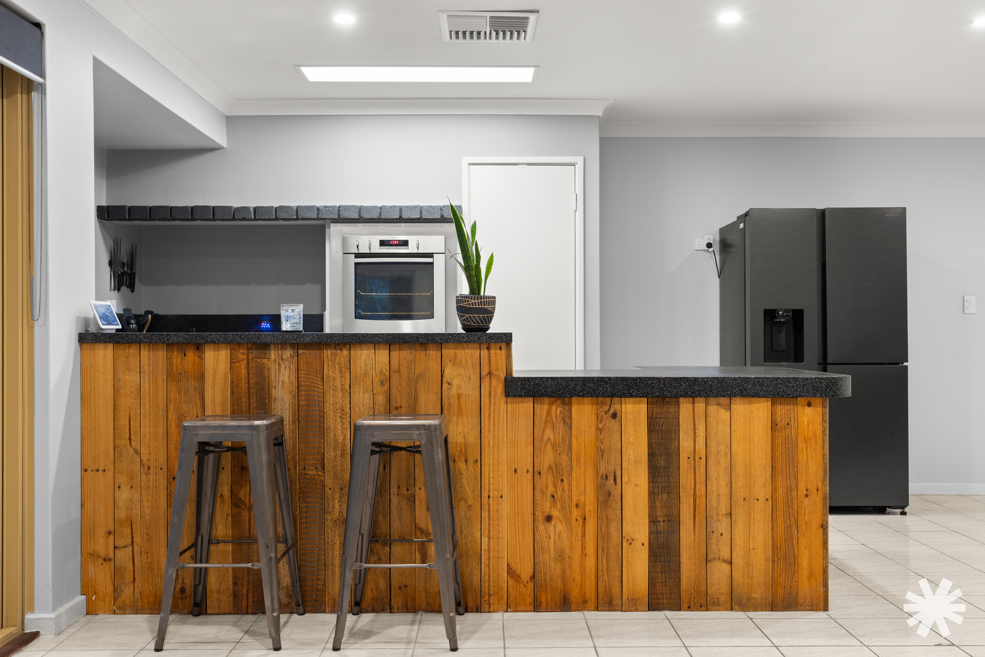 14 CALLEEN COURT, Wilson WA 6107 - Image 8