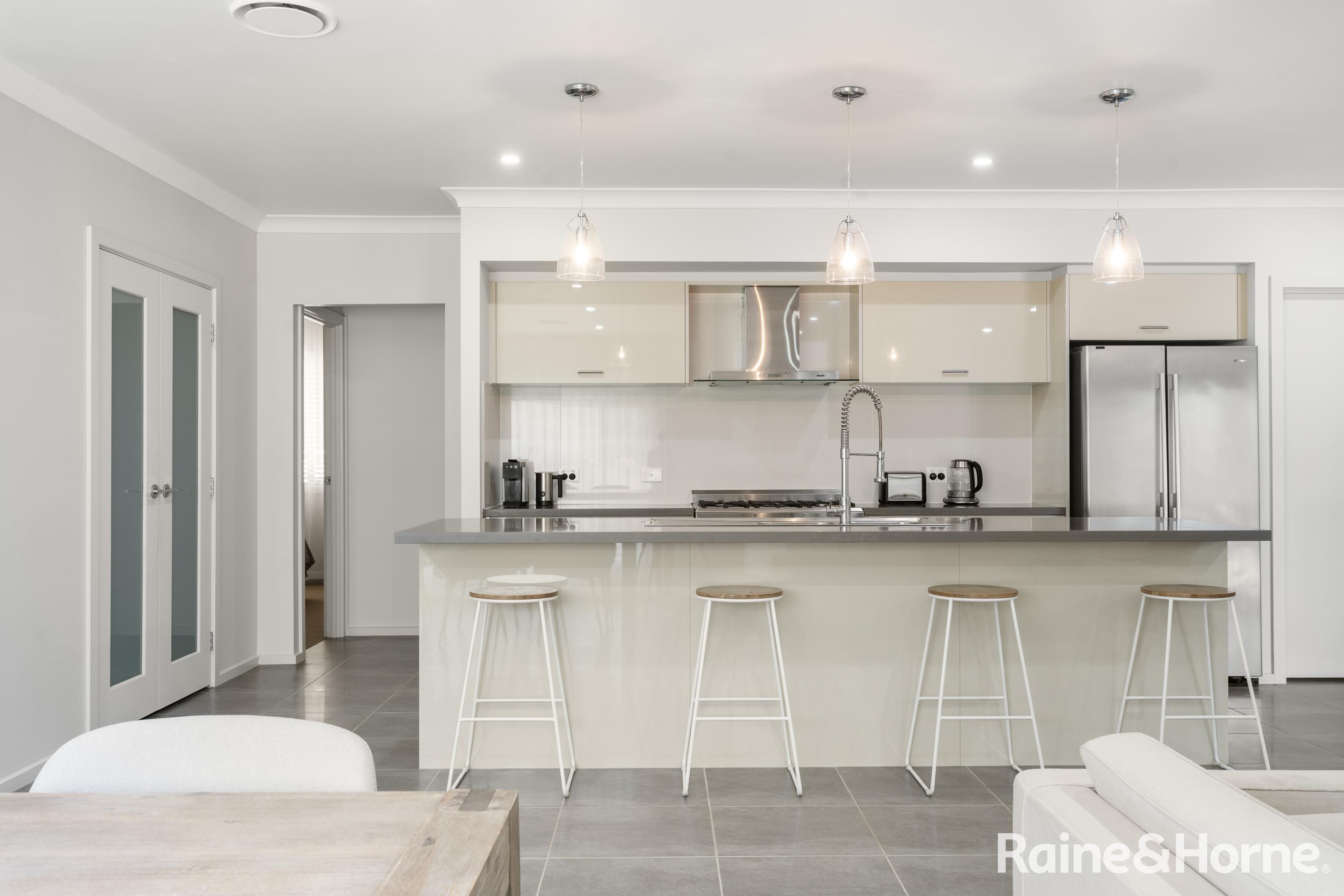 81 Carroll Avenue, Mollymook, Nsw, 2539 - Image 6