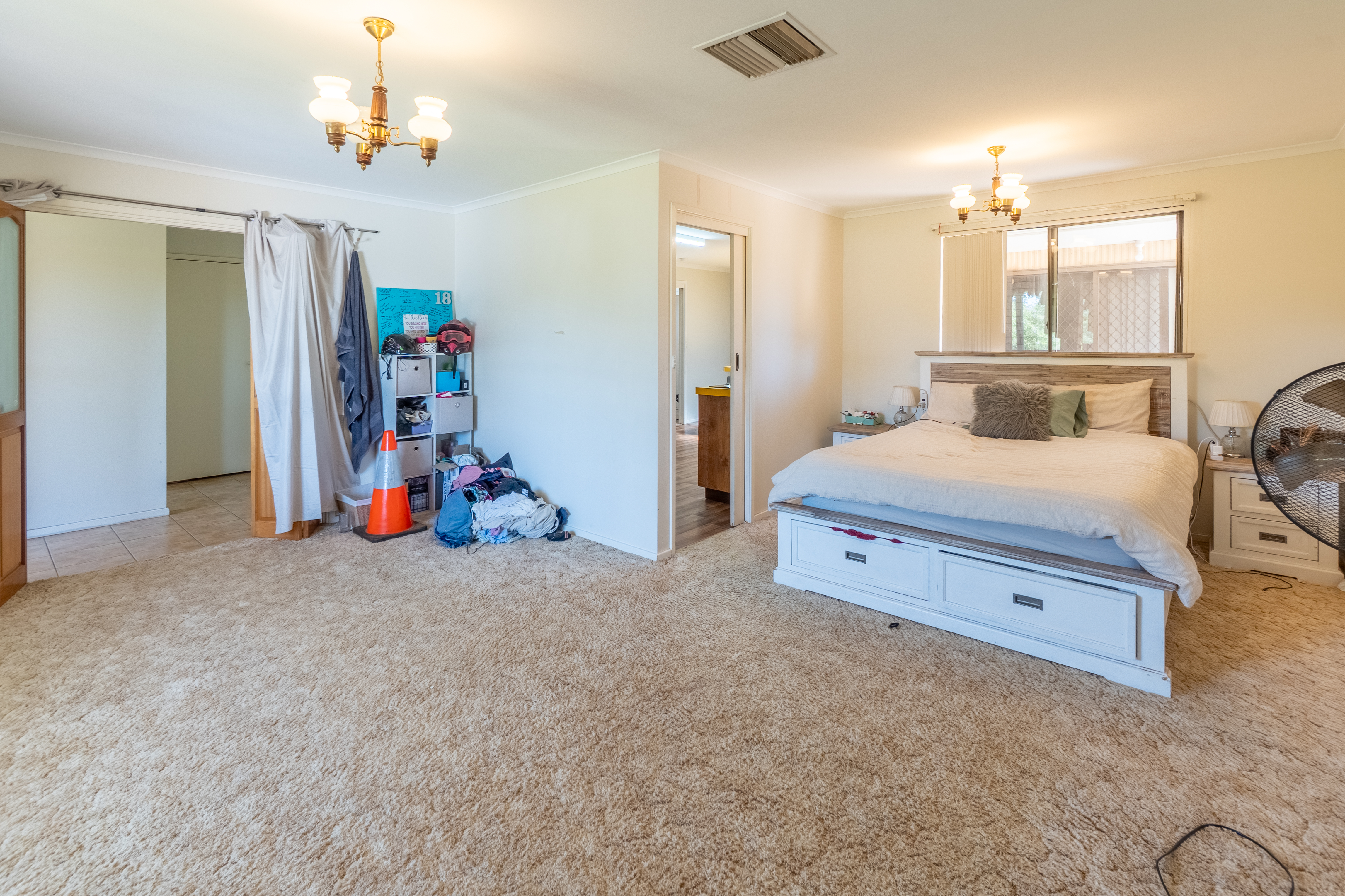 164 VESPER STREET, Temora NSW 2666 - Image 2