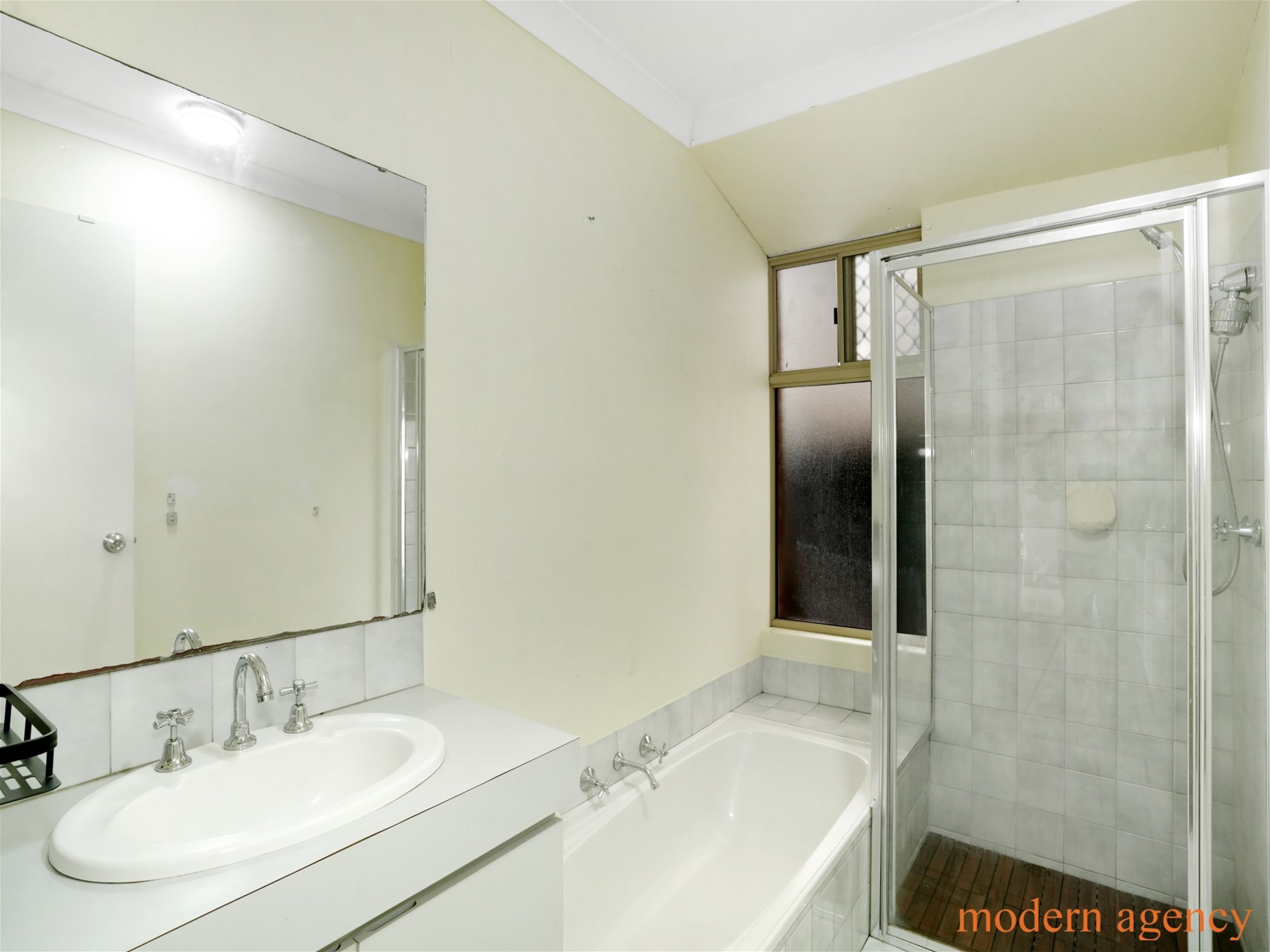 4-bedroom unit at 2 23 QUARRAM WAY, GOSNELLS WA 6110, Gosnells, Western Australia