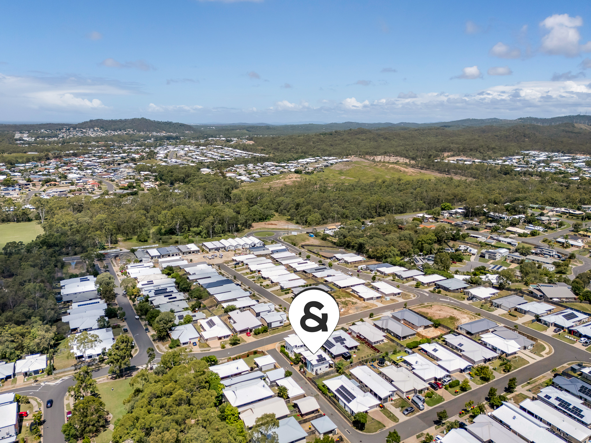 4-bedroom unit at 1/1 Wedgetail Road, Clinton, QLD 4680, Gladstone, Queensland