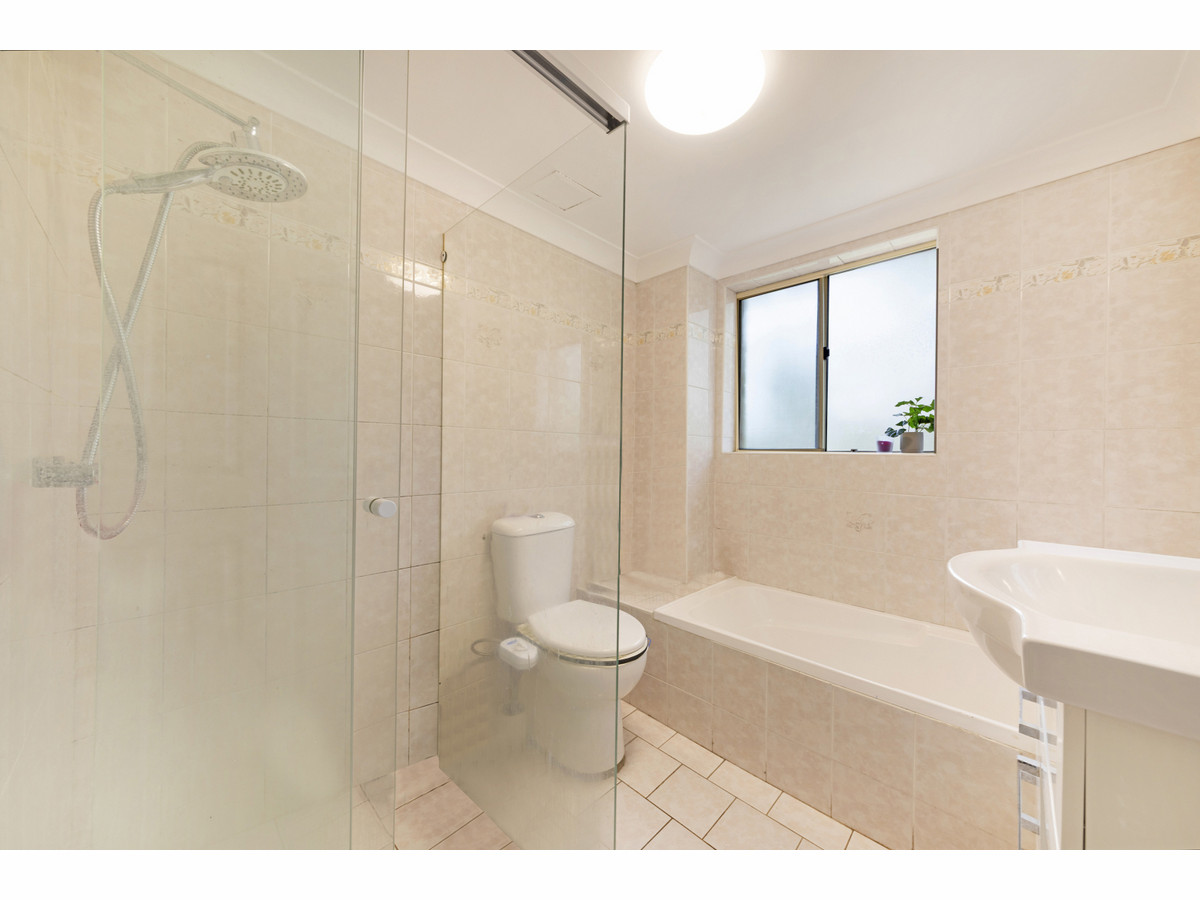 5/131 Meredith Street, Bankstown, NSW 2200 - Image 6