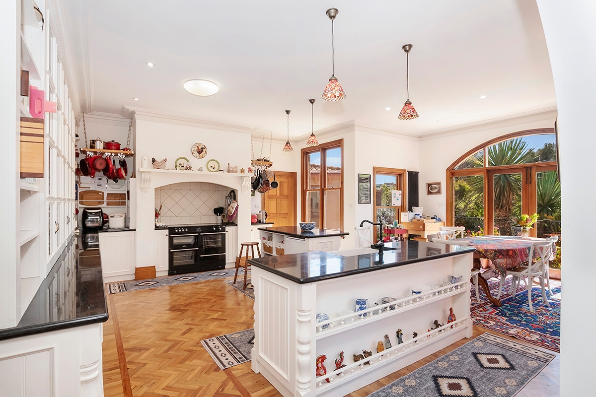 5-bedroom house at 22 Logans Beach Road, Warrnambool, VIC 3280, Warrnambool, Victoria