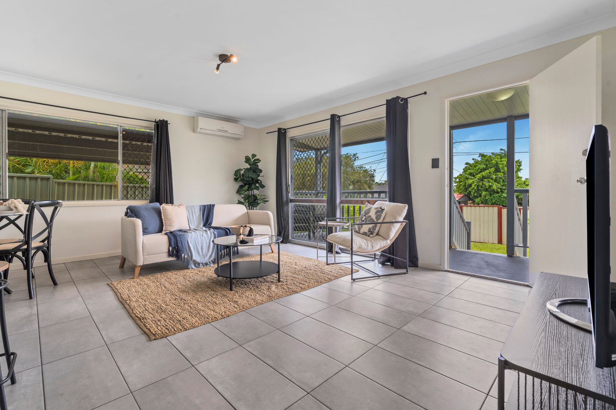 18 SKYLINE DRIVE, Kingston QLD 4114 - Image 5