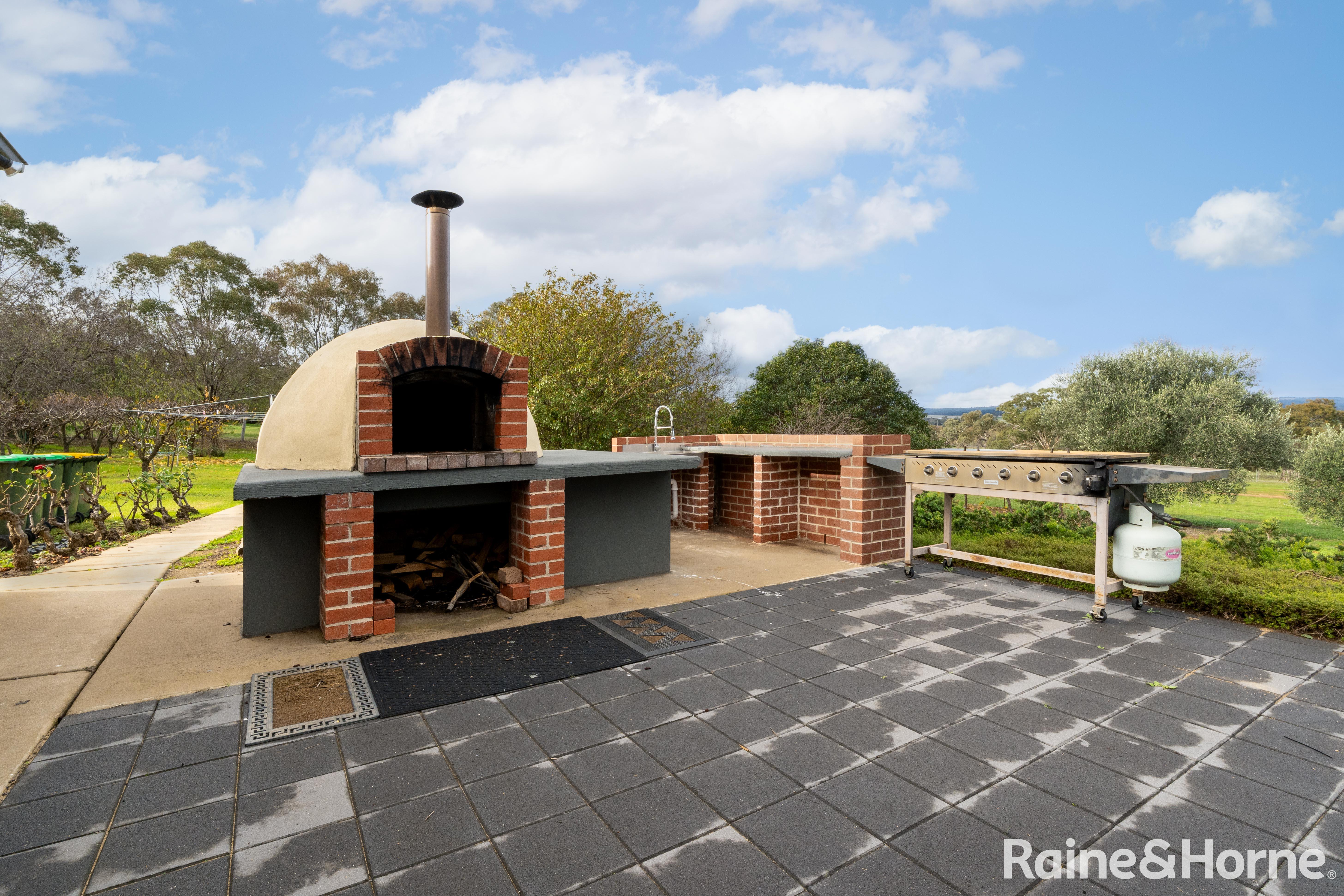 5-bedroom house at 21 Brucedale Drive, Brucedale, NSW 2650, Wagga Wagga, New South Wales