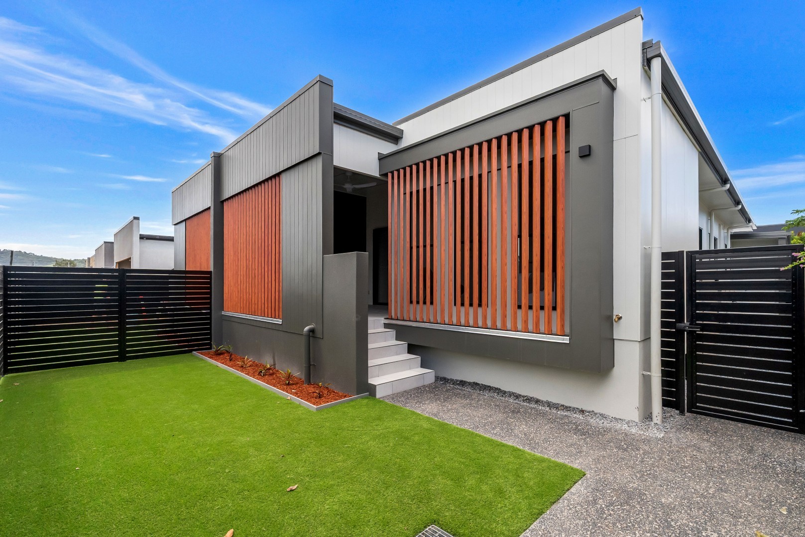 19 Mclachlan Street, Manunda, Qld, 4870 - Image 2