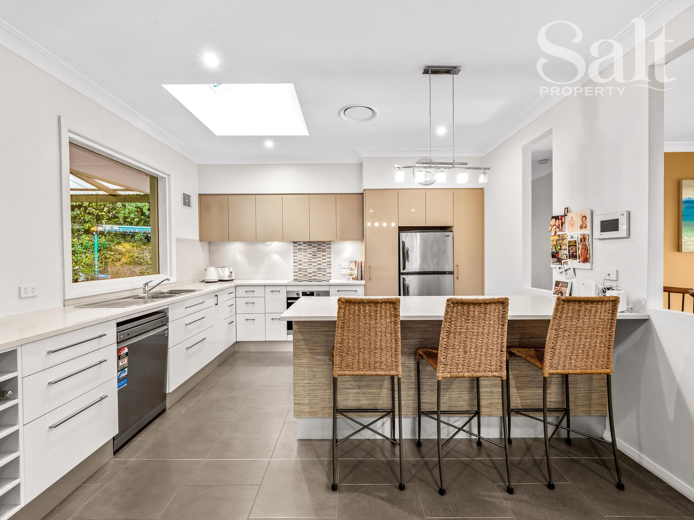 21 Scenic Drive, Merewether, NSW 2291 - Image 4