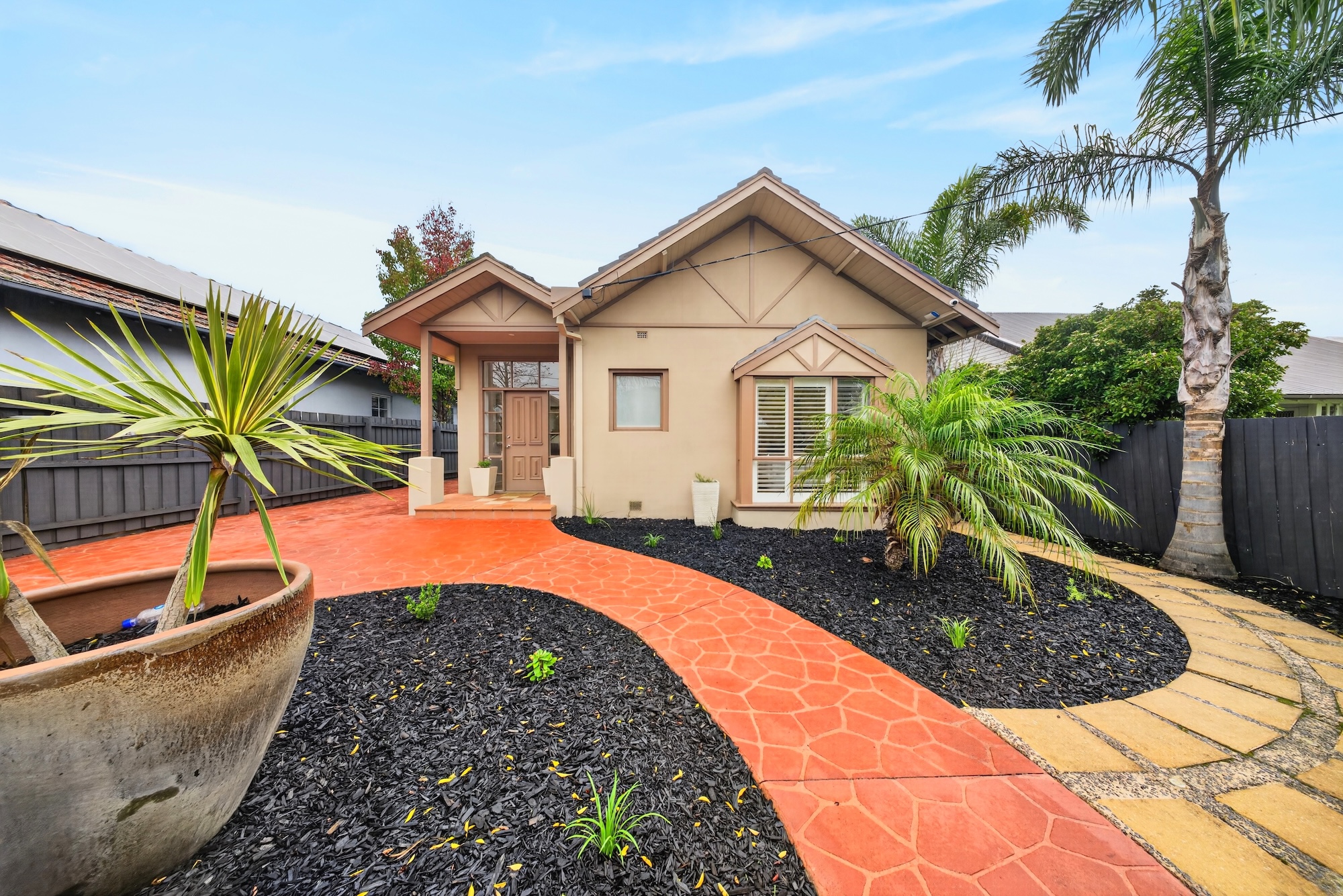 5-bedroom house at 31 Tamar Grove, Oakleigh, VIC 3166, Monash, Victoria