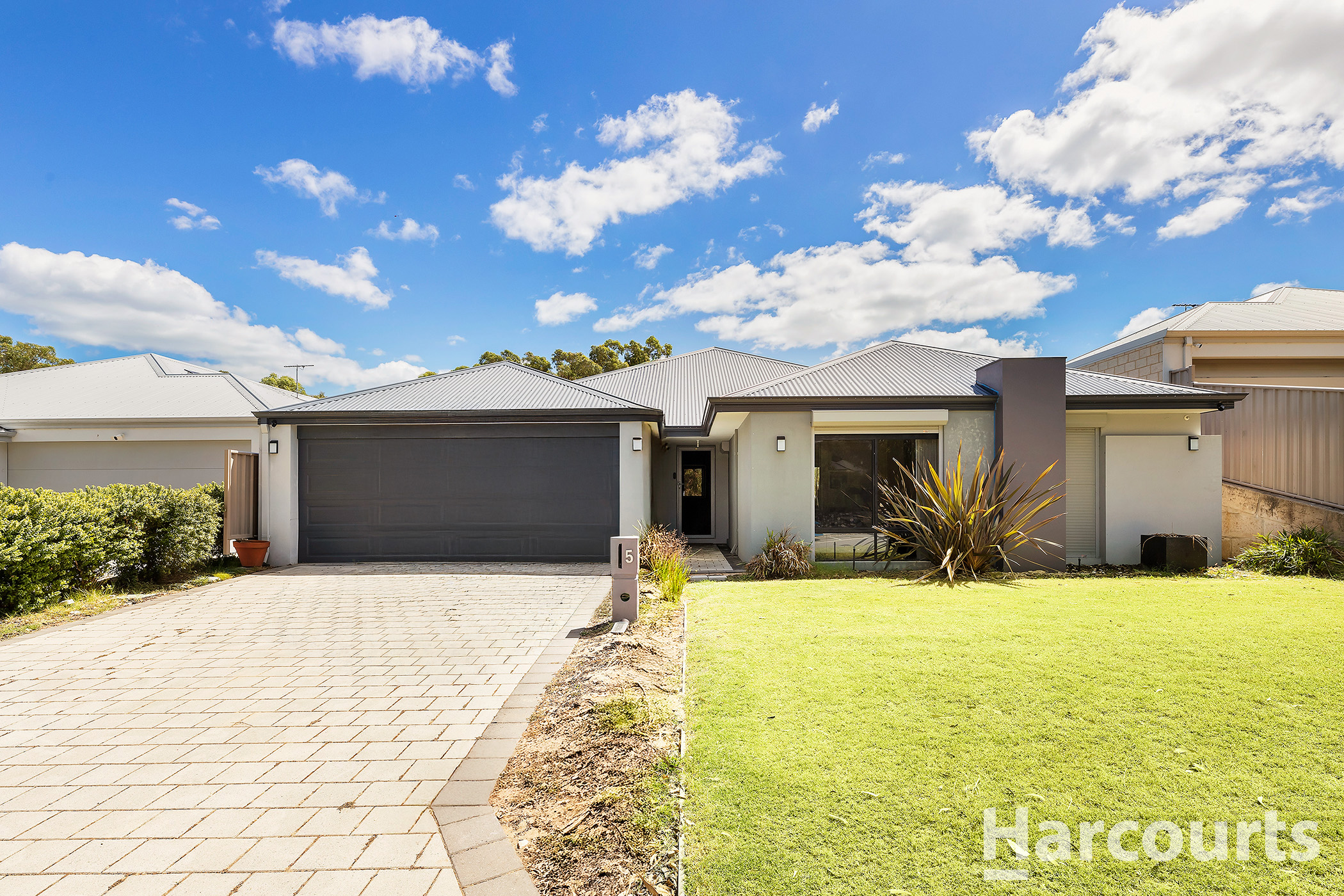 5 Dundee Way, Meadow Springs, WA 6210 - Image 2
