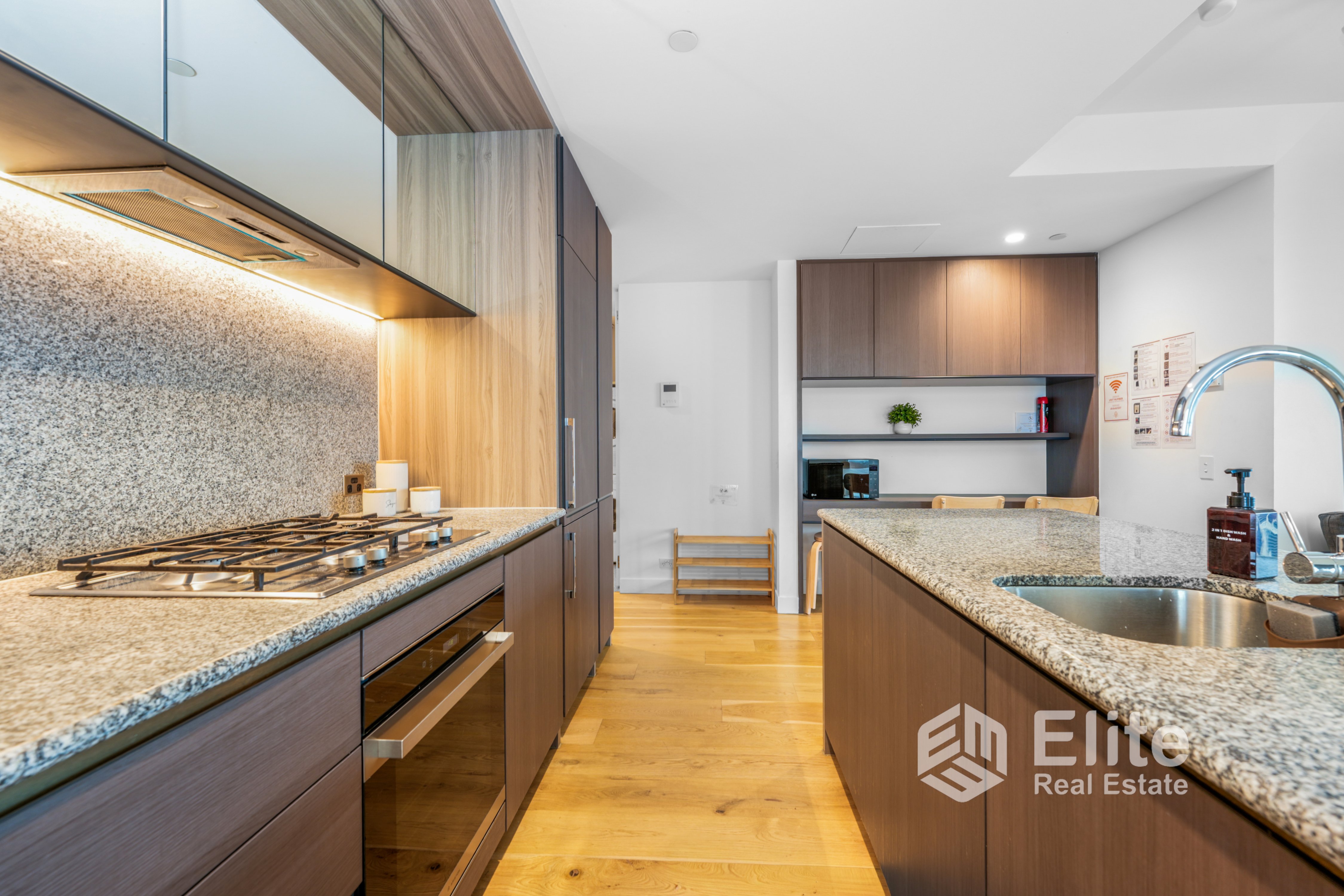 6706/160 Victoria Street, Carlton, Vic, 3053 - Image 4