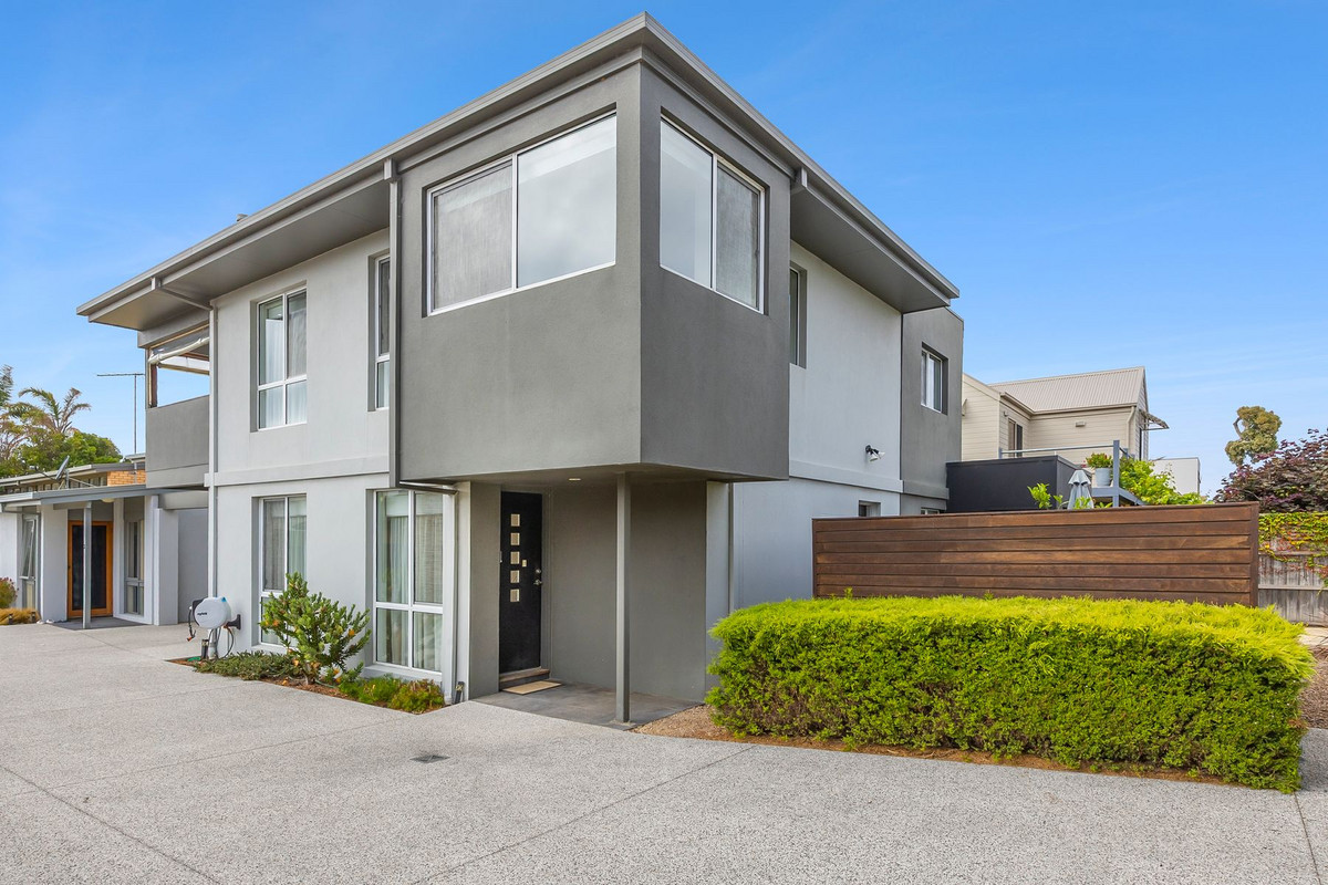 1 4 PEARL STREET, TORQUAY VIC 3228 - Image 3