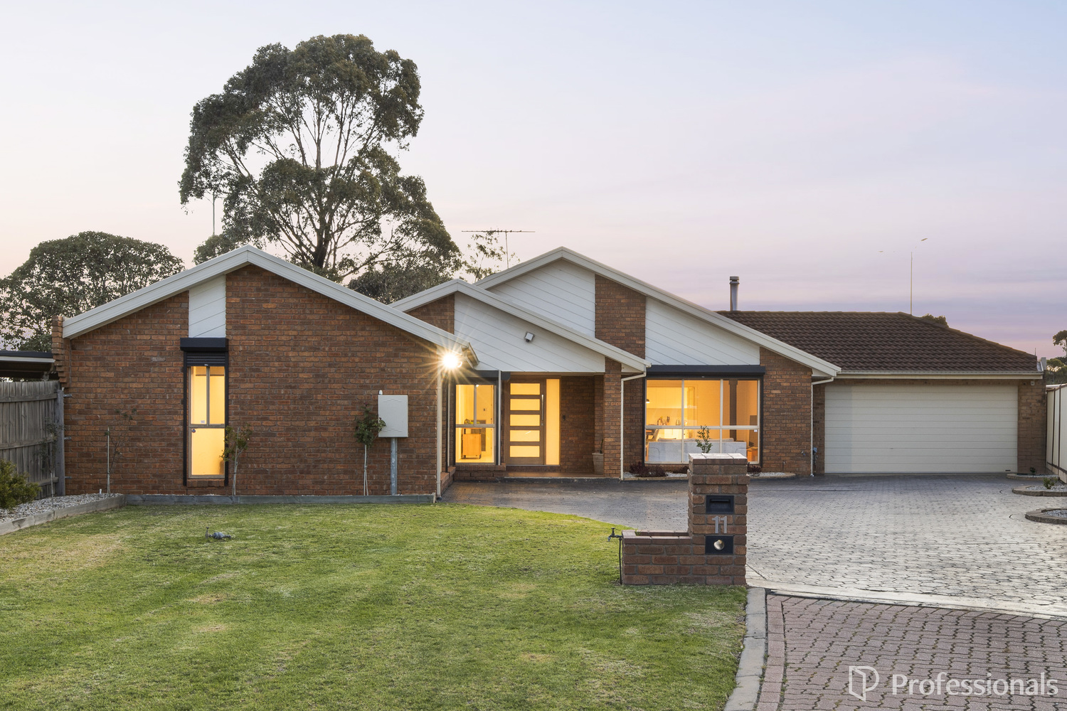 5-bedroom house at 11 Eagle Terrace, Taylors Lakes, VIC 3038, Brimbank, Victoria
