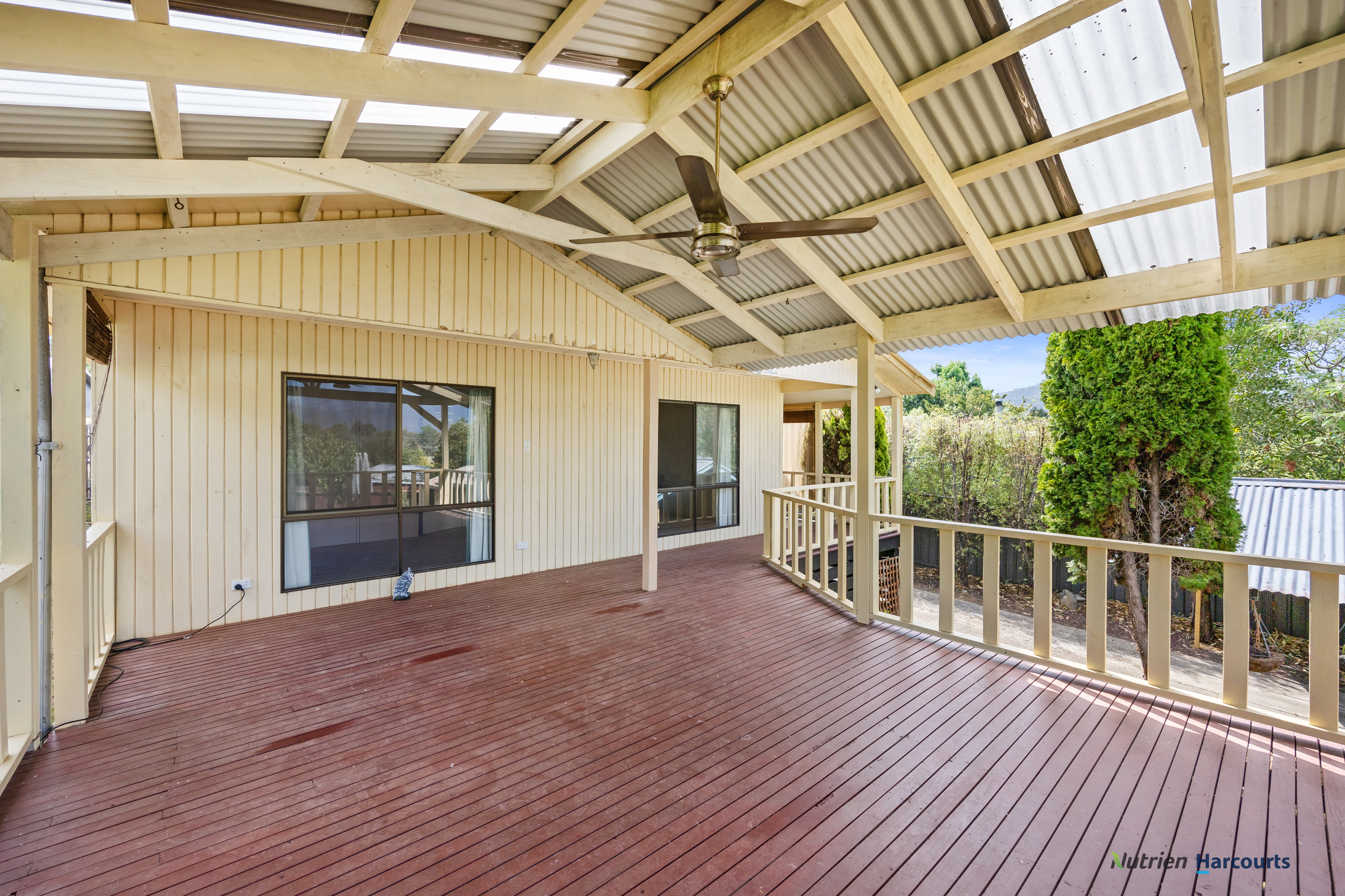 3-bedroom house at 15 Eighth Street, Eildon, VIC 3713, Murrindindi, Victoria