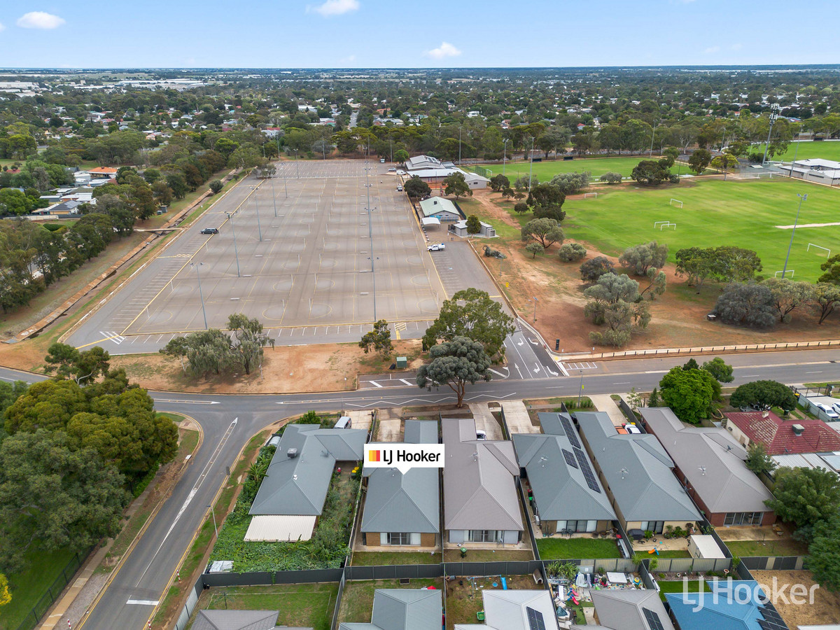 3-bedroom house at 4 Mavros Road, Elizabeth Downs, SA 5113, Playford, South Australia