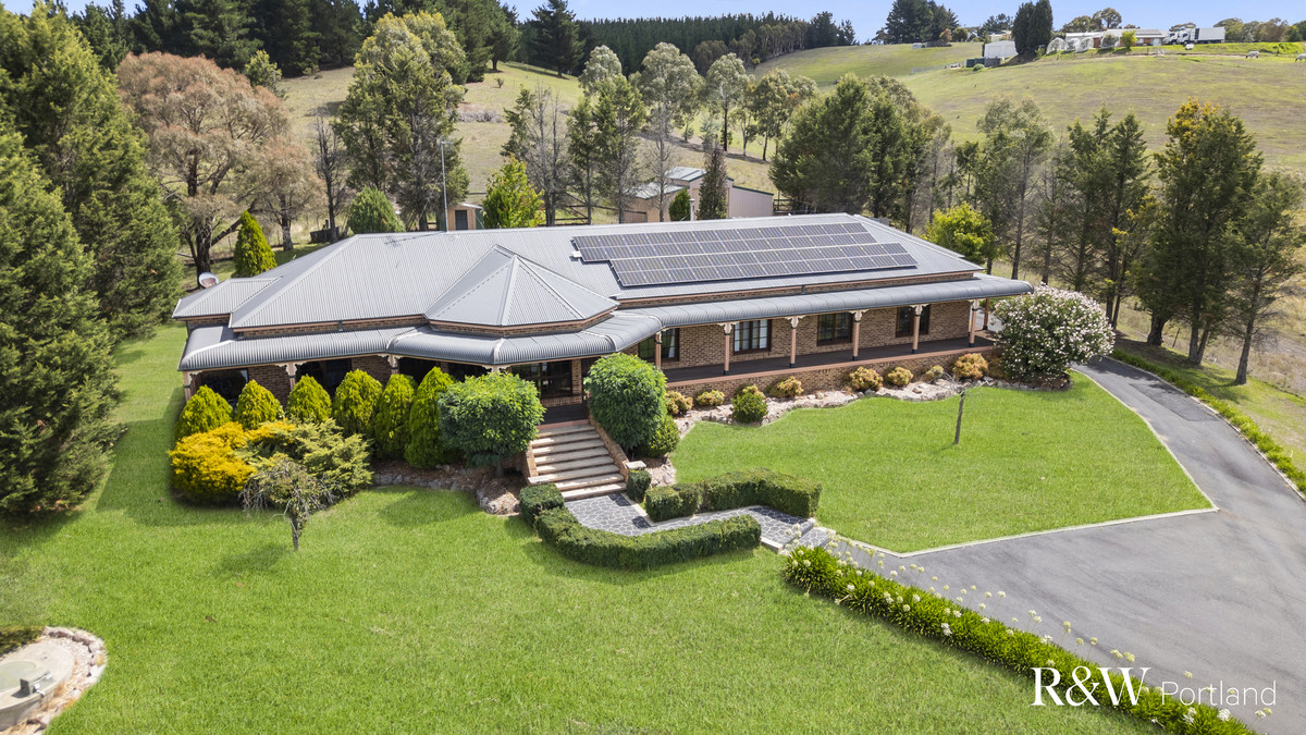 2 PINE GROVE AVENUE, Wallerawang NSW 2845 - Image 1