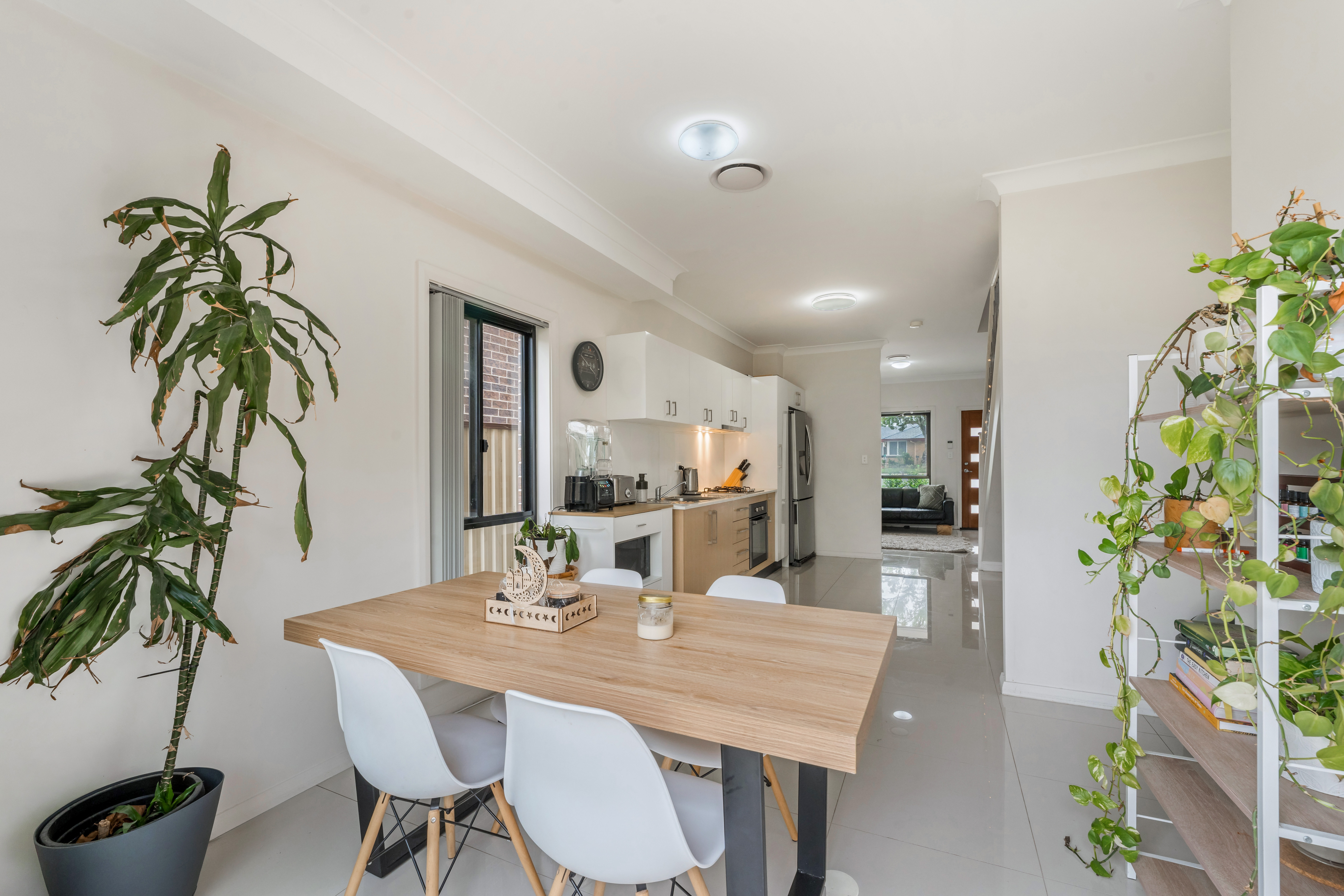 4 283-285 NEWBRIDGE ROAD, CHIPPING NORTON NSW 2170 - Image 6