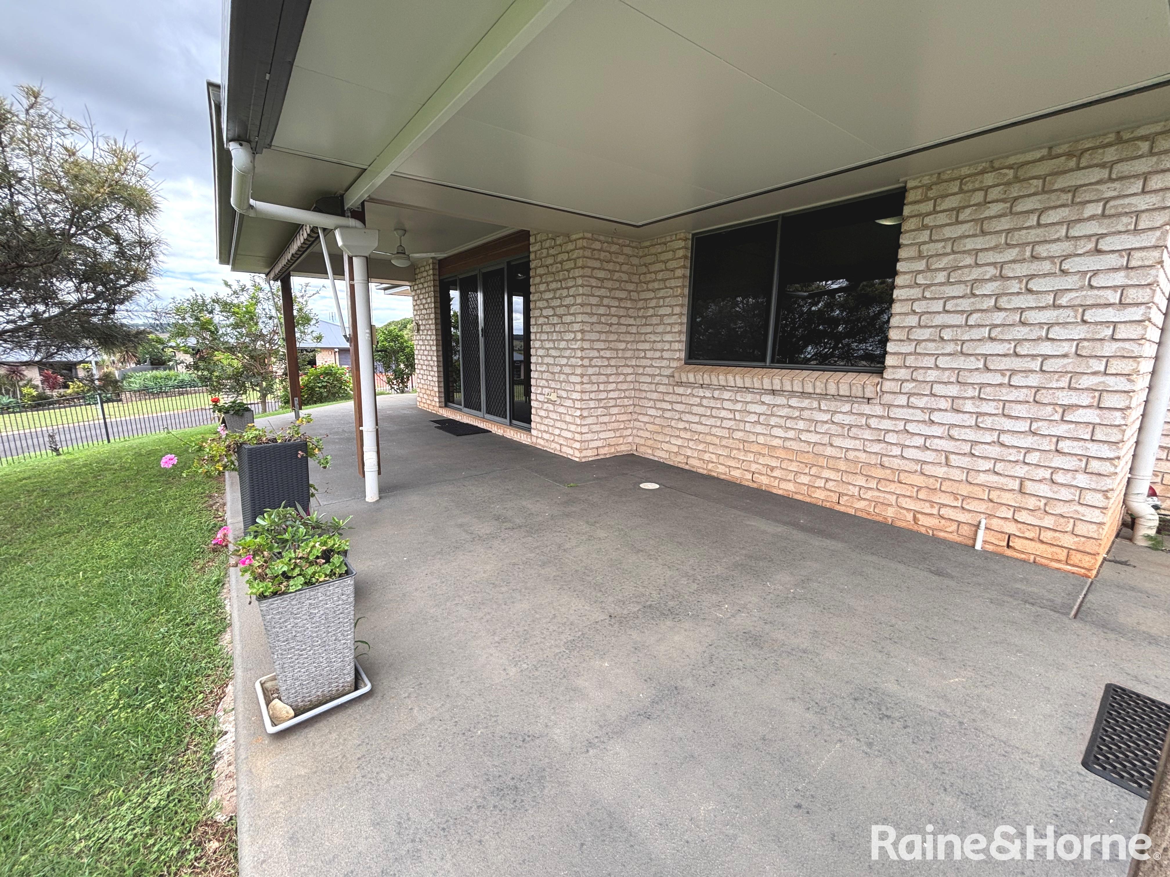 3-bedroom unit at 1/1 Heath Terrace, Kingaroy, QLD 4610, South Burnett, Queensland