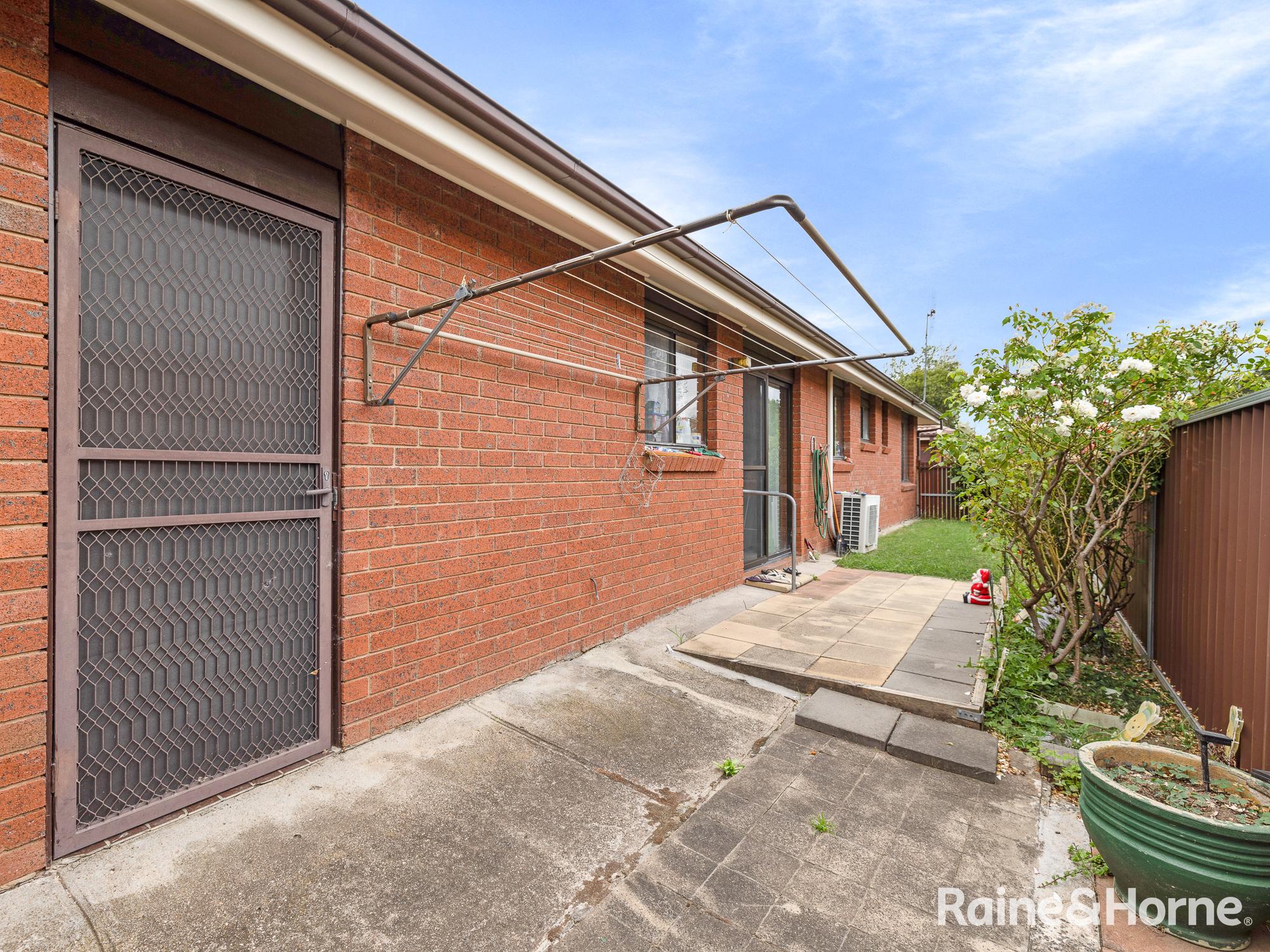 2-bedroom unit at 9/192 Lambert Street, Bathurst, NSW 2795, Bathurst, New South Wales