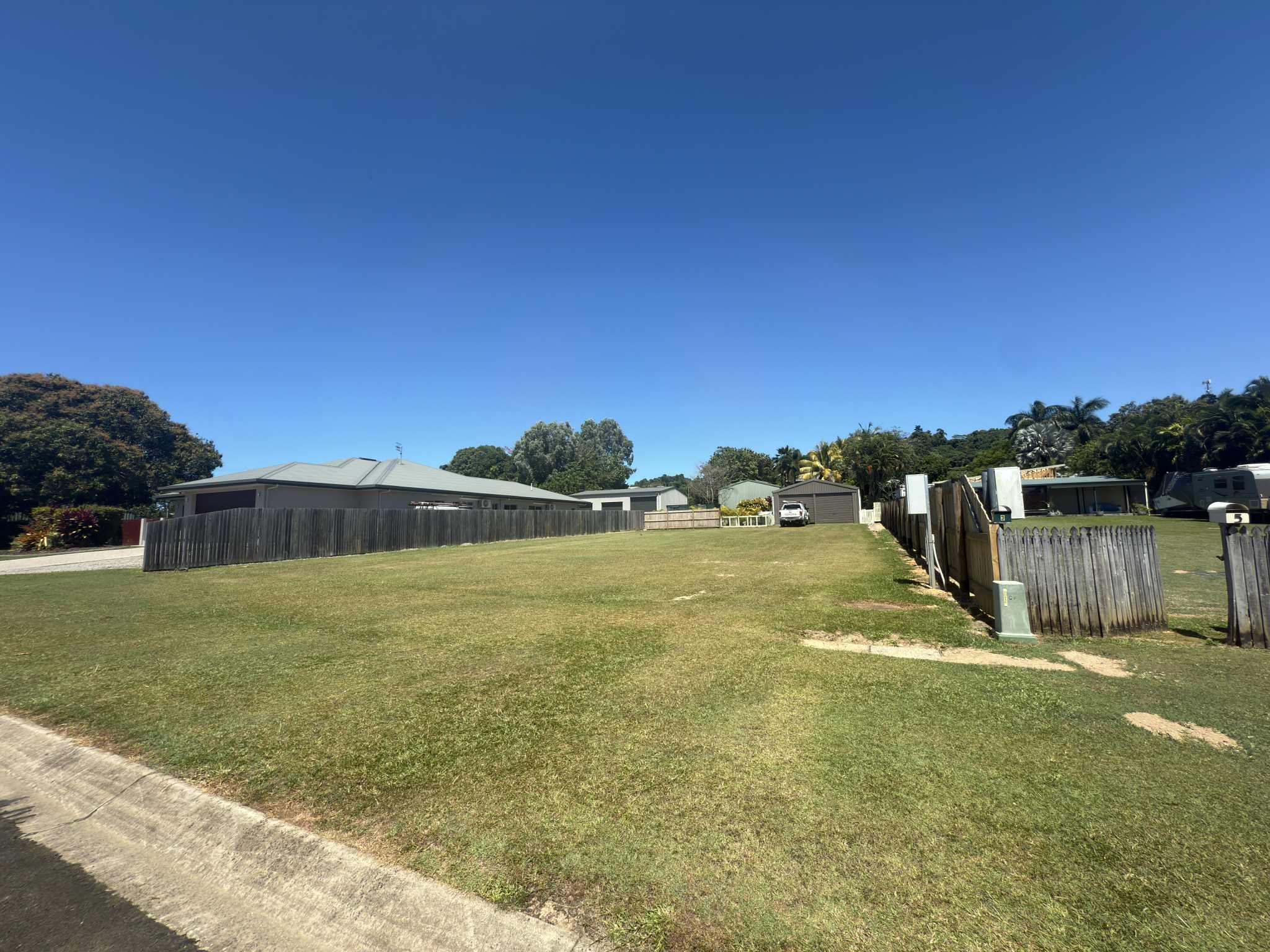 3 Voyager St, South Mission Beach, Qld, 4852 - Image 1