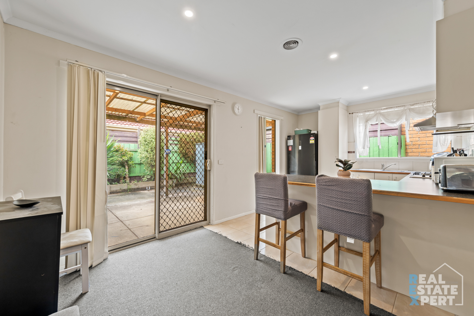 3-bedroom house at 6 NILUFA COURT, Hampton Park VIC 3976, , Victoria