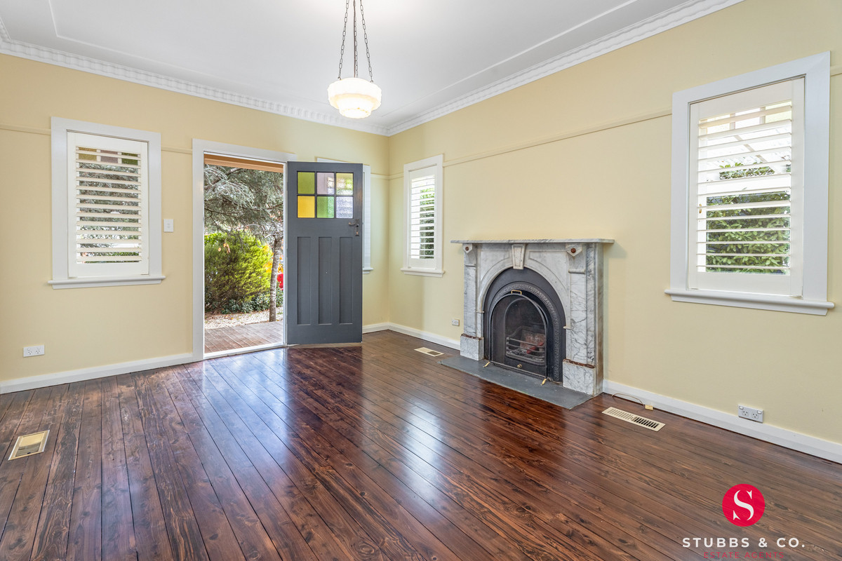 12 Abbey Street, Leura, NSW 2780 - Image 2